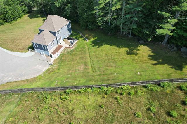 Weare, New Hampshire, 03281, United States, 3 Bedrooms Bedrooms, ,2 BathroomsBathrooms,Residential,For Sale,1979448