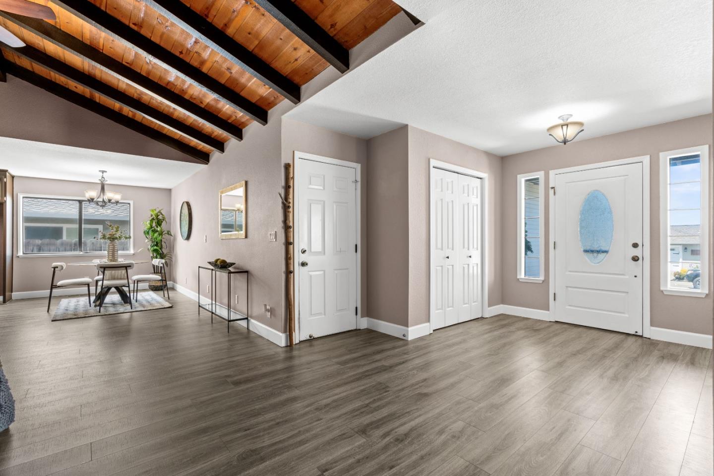 Hollister, California, 95023, United States, 3 Bedrooms Bedrooms, ,2 BathroomsBathrooms,Residential,For Sale,1903543