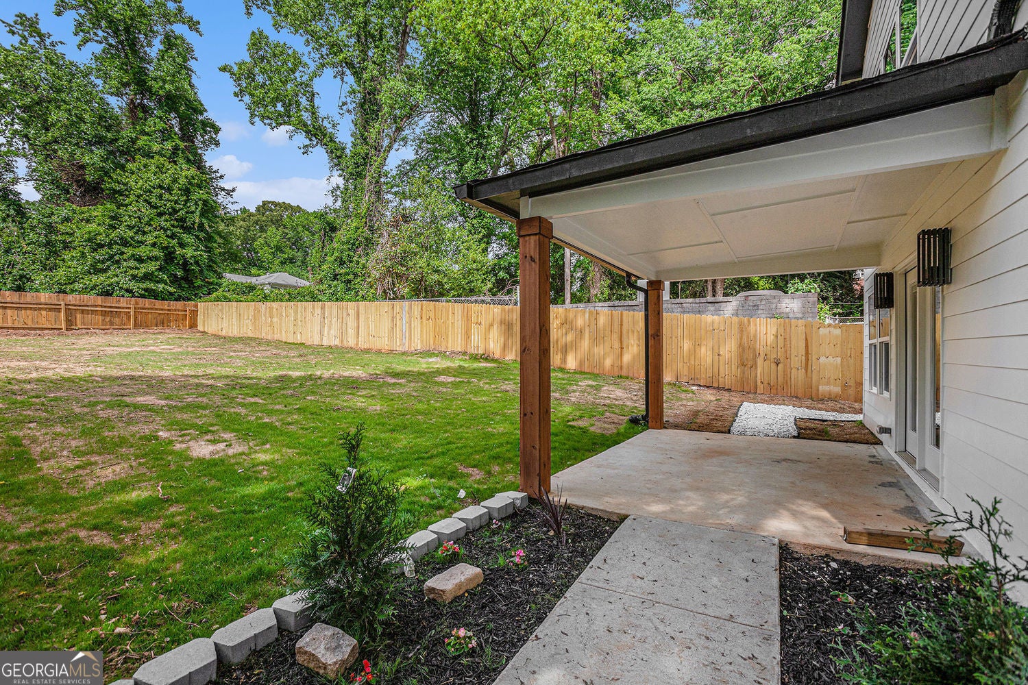 Atlanta, Georgia, 30310, United States, 4 Bedrooms Bedrooms, ,4 BathroomsBathrooms,Residential,For Sale,1893275