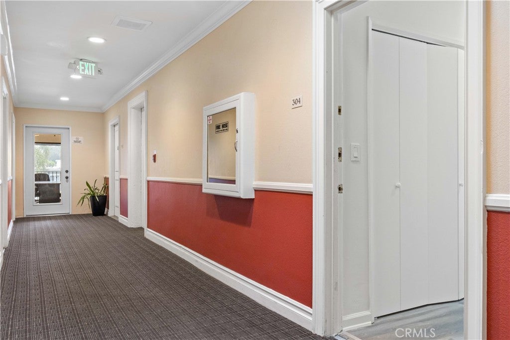Sherman Oaks, California, 91411, United States, 2 Bedrooms Bedrooms, ,2 BathroomsBathrooms,Residential,For Sale,1847067