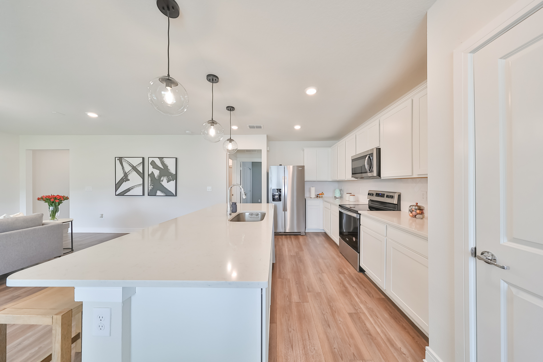 Wesley Chapel, Florida, 33545, United States, 5 Bedrooms Bedrooms, ,3 BathroomsBathrooms,Residential,For Sale,1931588