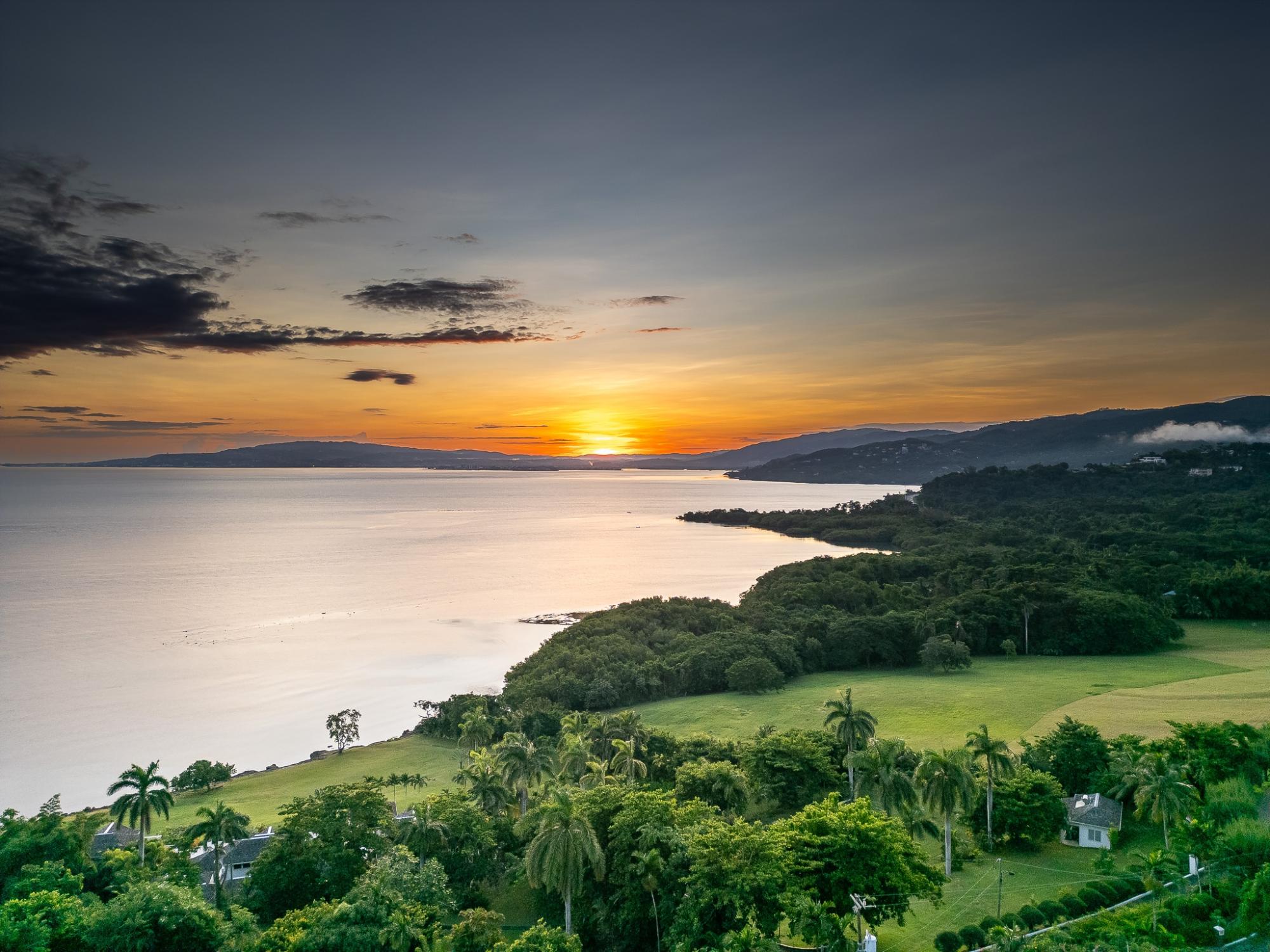  Round Hill, Hill Top - 物件實景