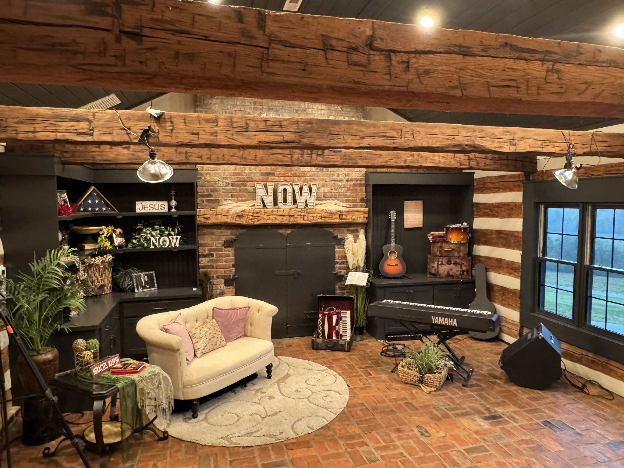 Hendersonville, Tennessee, 37075, United States, 6 Bedrooms Bedrooms, ,5 BathroomsBathrooms,Residential,For Sale,1993824