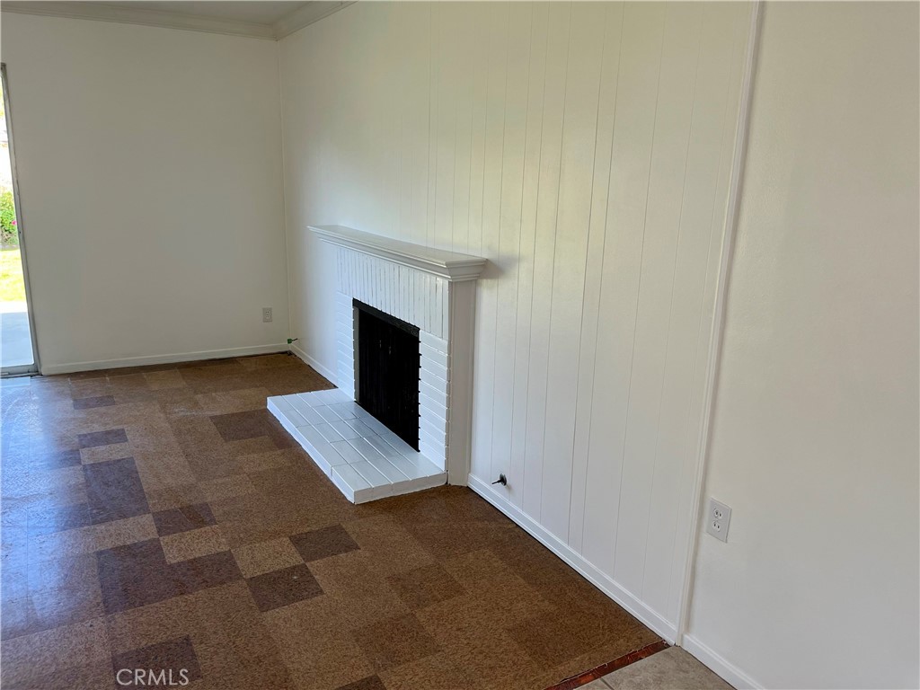 Huntington Beach, California, 92649, United States, 4 Bedrooms Bedrooms, ,2 BathroomsBathrooms,Residential,For Sale,1989631