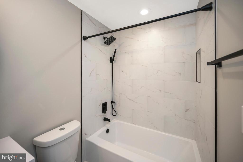 Stafford, Virginia, 22556, United States, 5 Bedrooms Bedrooms, ,4 BathroomsBathrooms,Residential,For Sale,2005720