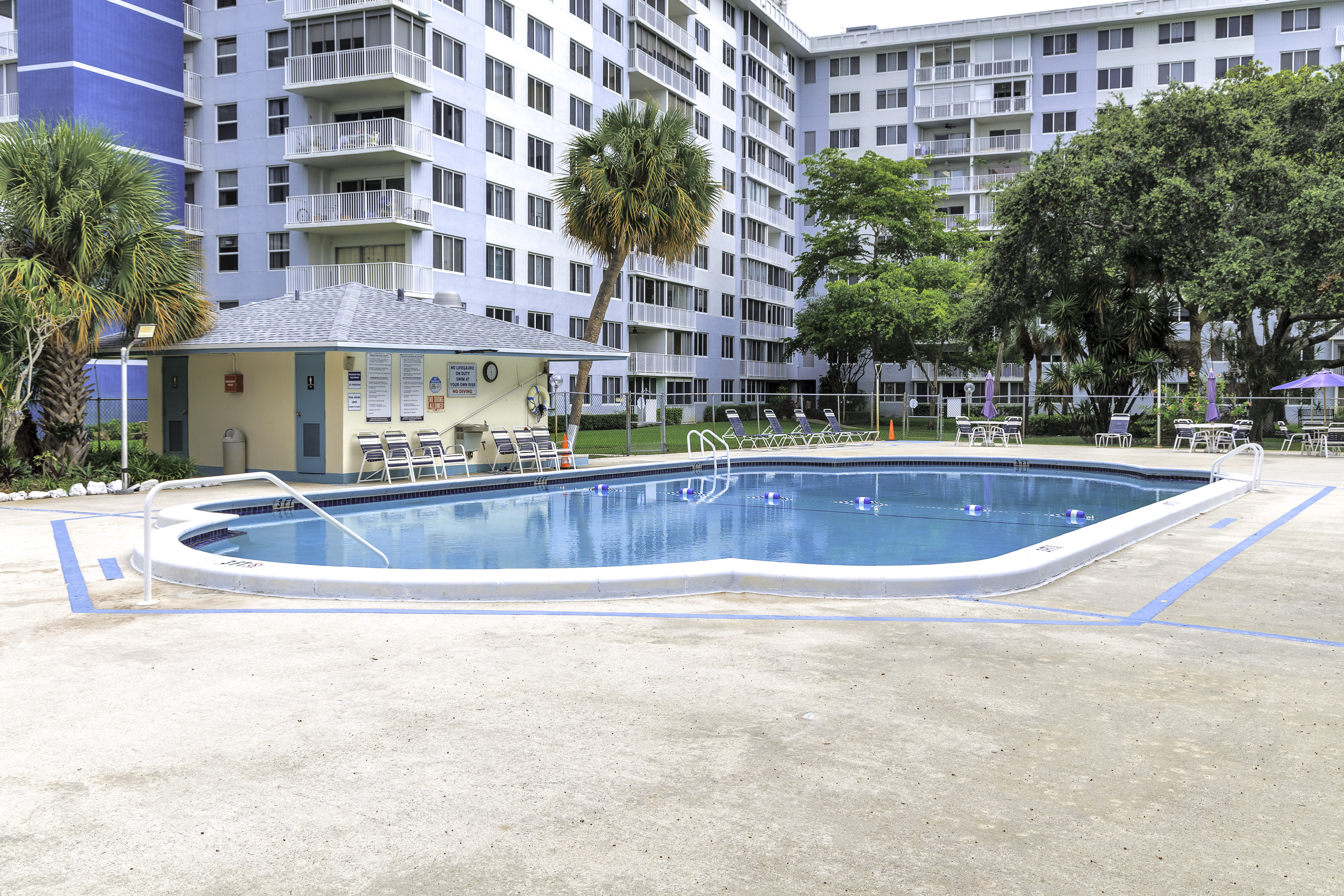  4200 Hillcrest Dr, Hollywood, FL, 33021 - 物件實景