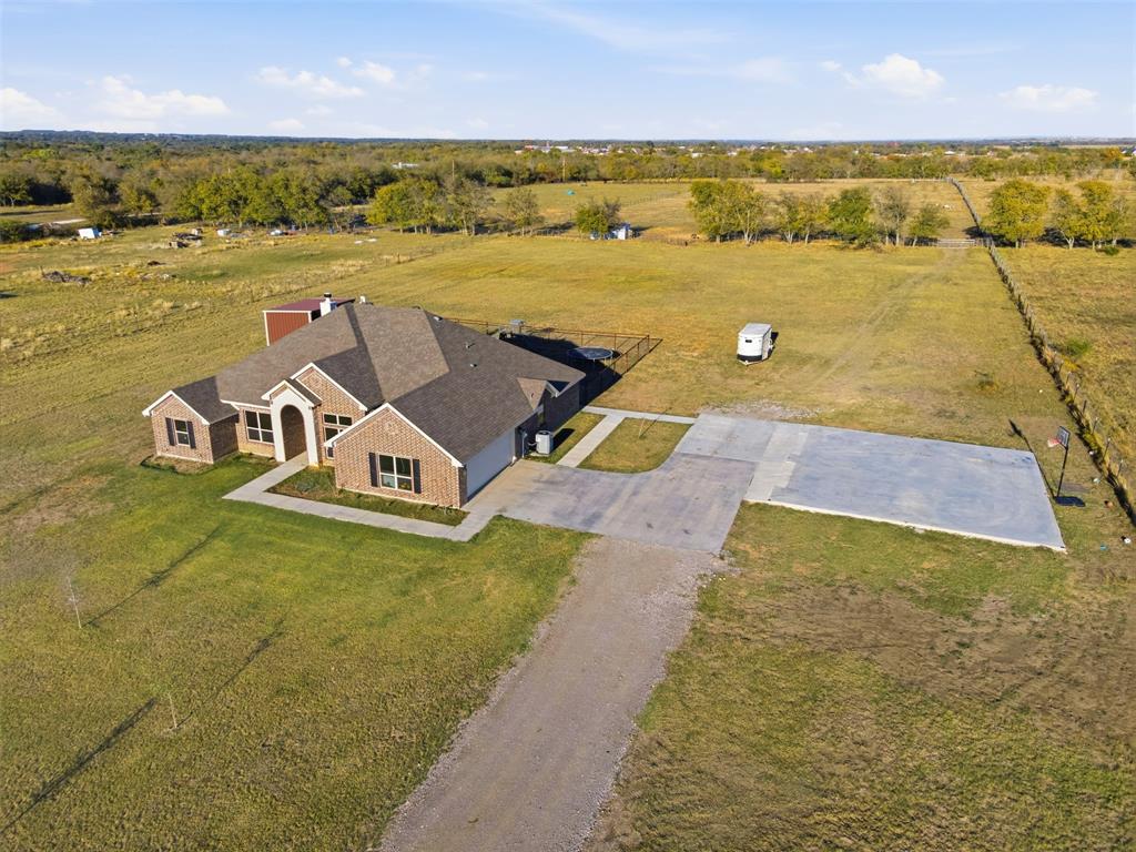 Grandview, Texas, 76050, United States, 4 Bedrooms Bedrooms, ,3 BathroomsBathrooms,Residential,For Sale,1991534