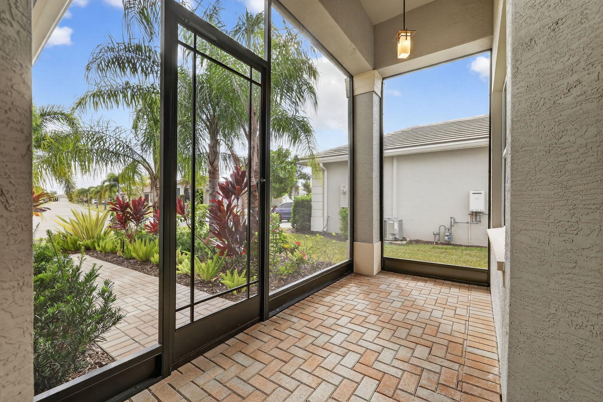 Port St Lucie, Florida, 34987, United States, 3 Bedrooms Bedrooms, ,2 BathroomsBathrooms,Residential,For Sale,1973694