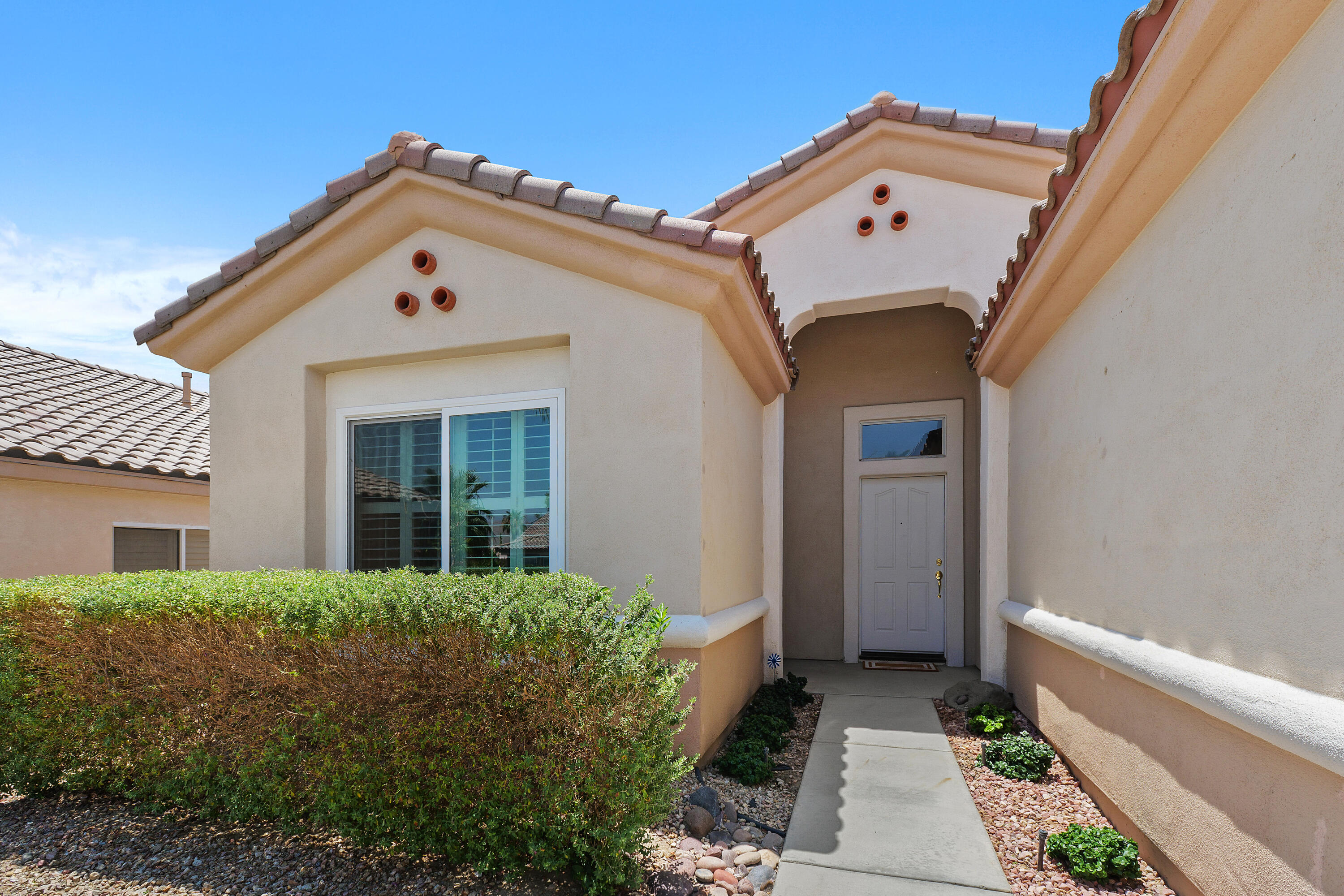 Palm Desert, California, 92211, United States, 2 Bedrooms Bedrooms, ,2 BathroomsBathrooms,Residential,For Sale,1874848