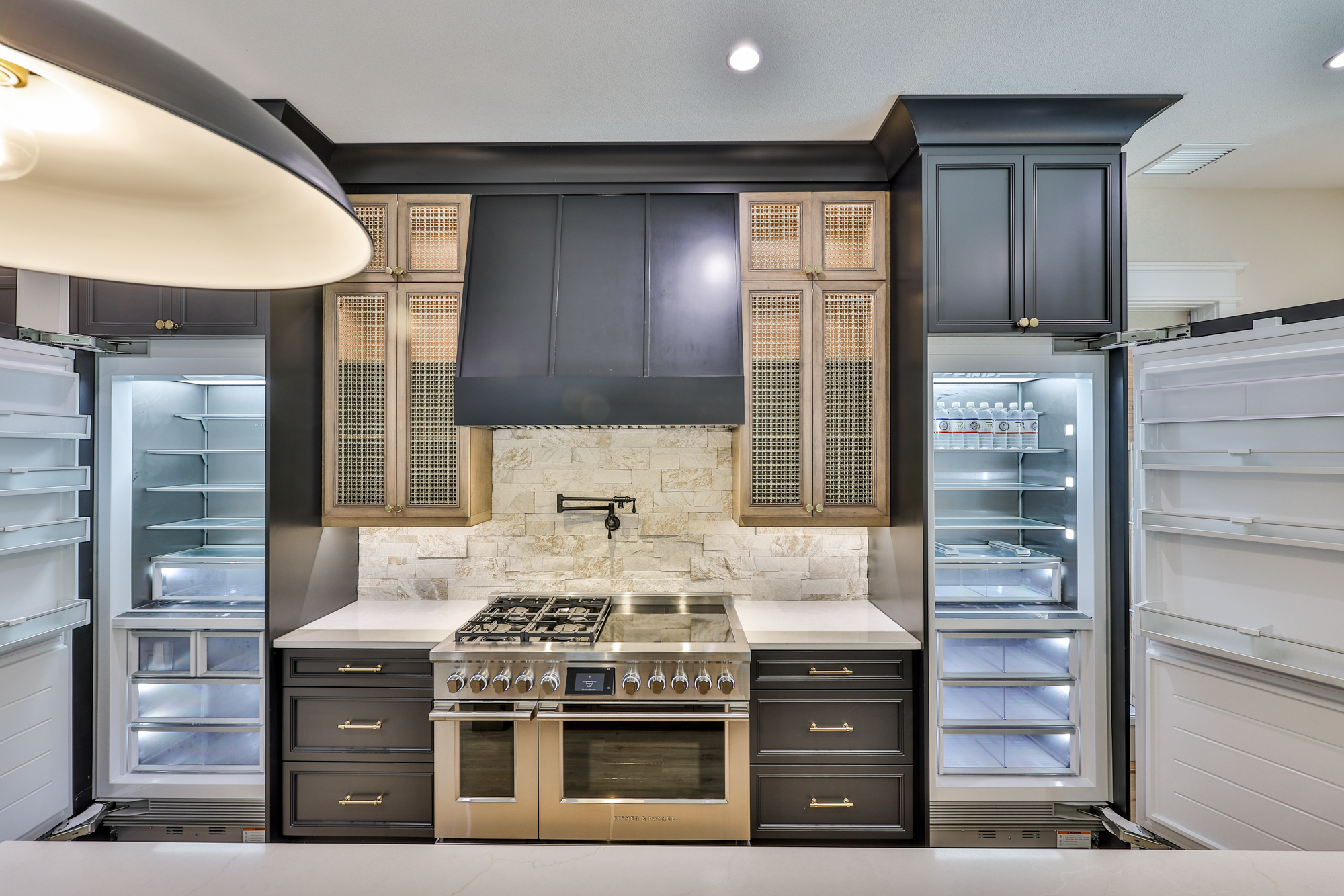 Tampa, Florida, 33629, United States, 5 Bedrooms Bedrooms, ,6 BathroomsBathrooms,Residential,For Sale,1974483