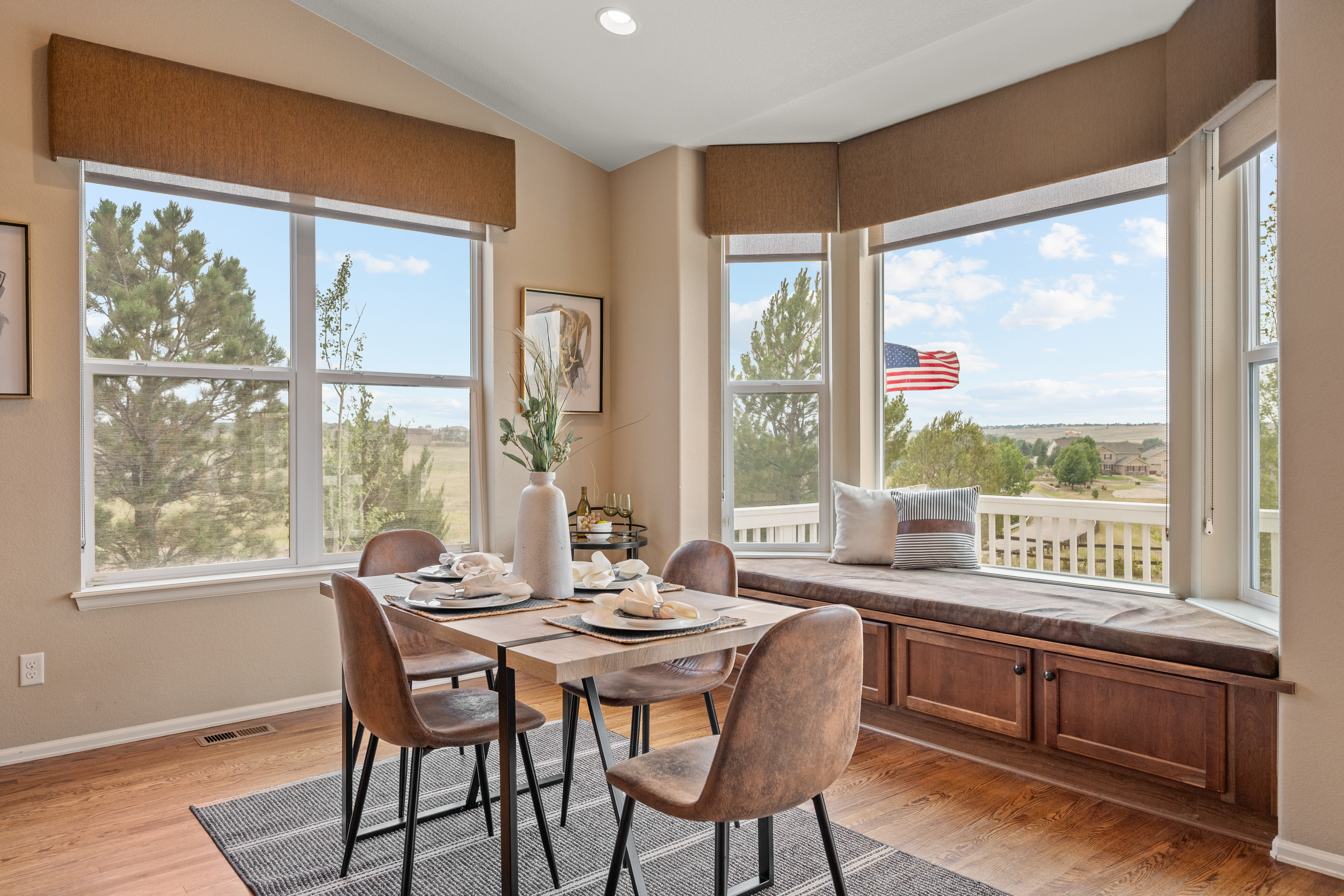  Experience elevated Colorado living in this exceptional ranch-style home. - 物件實景