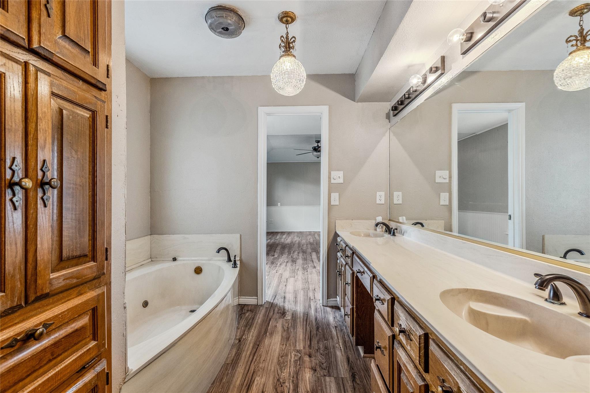 Campbell, Texas, 75422, United States, 3 Bedrooms Bedrooms, ,2 BathroomsBathrooms,Residential,For Sale,2048181