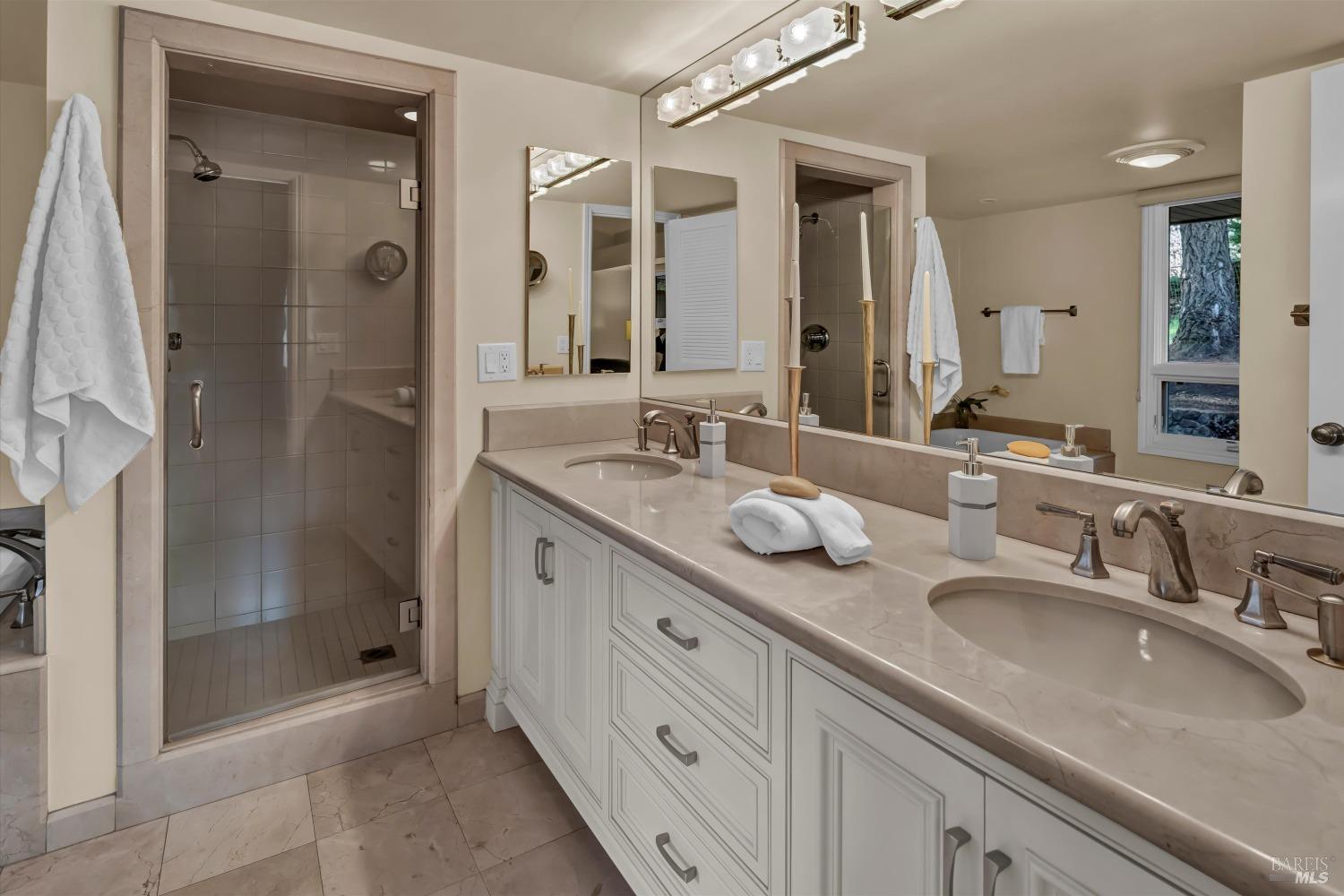 Napa, California, 94558, United States, 3 Bedrooms Bedrooms, ,3 BathroomsBathrooms,Residential,For Sale,1991086