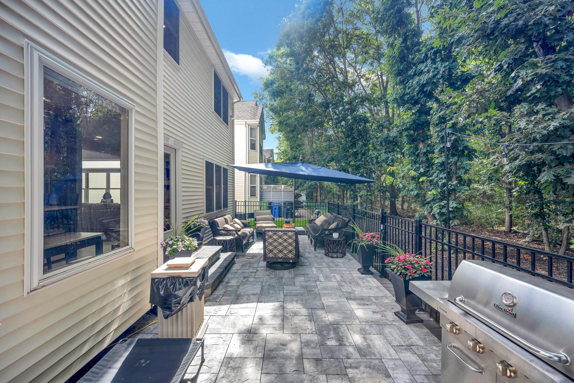 South Setauket, New York, 11720, United States, 3 Bedrooms Bedrooms, ,3 BathroomsBathrooms,Residential,For Sale,1892915