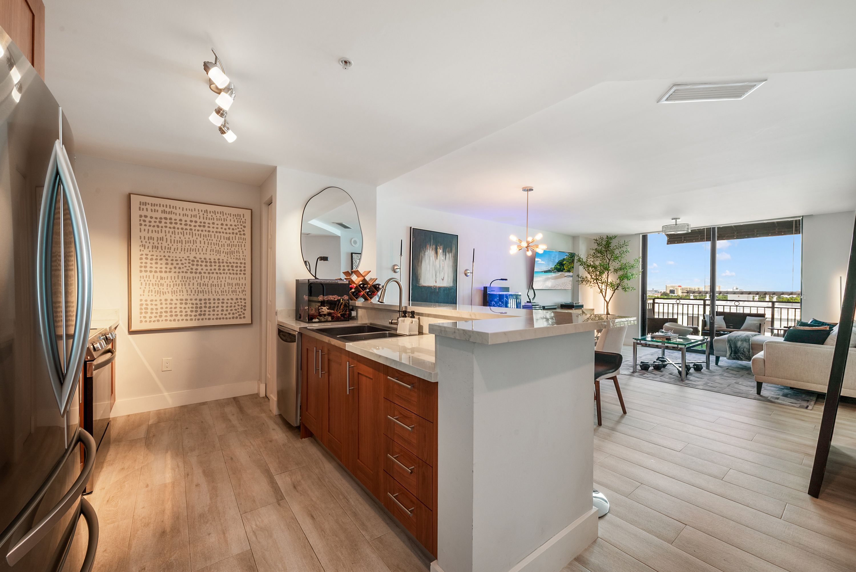  1300 Ponce De Leon Blvd, Coral Gables, FL, 33134 - 物件實景