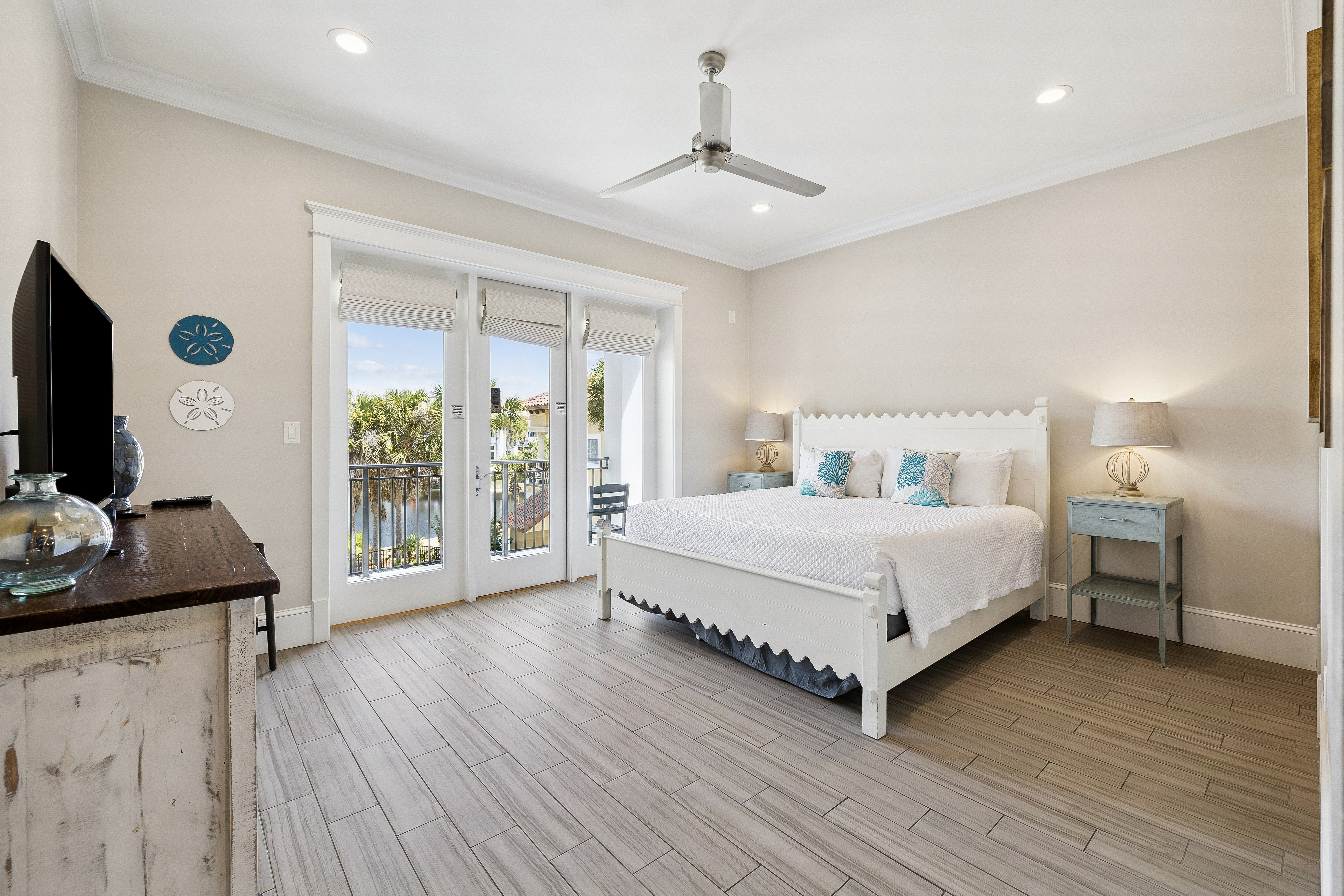  Extraordinary Gulf-View Estate  Heated Pool, Elevator & Multiple Living Areas - 物件實景