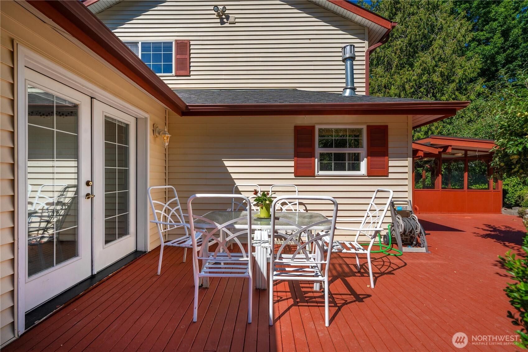 DES MOINES, Washington, 98198, United States, 5 Bedrooms Bedrooms, ,4 BathroomsBathrooms,Residential,For Sale,1927220
