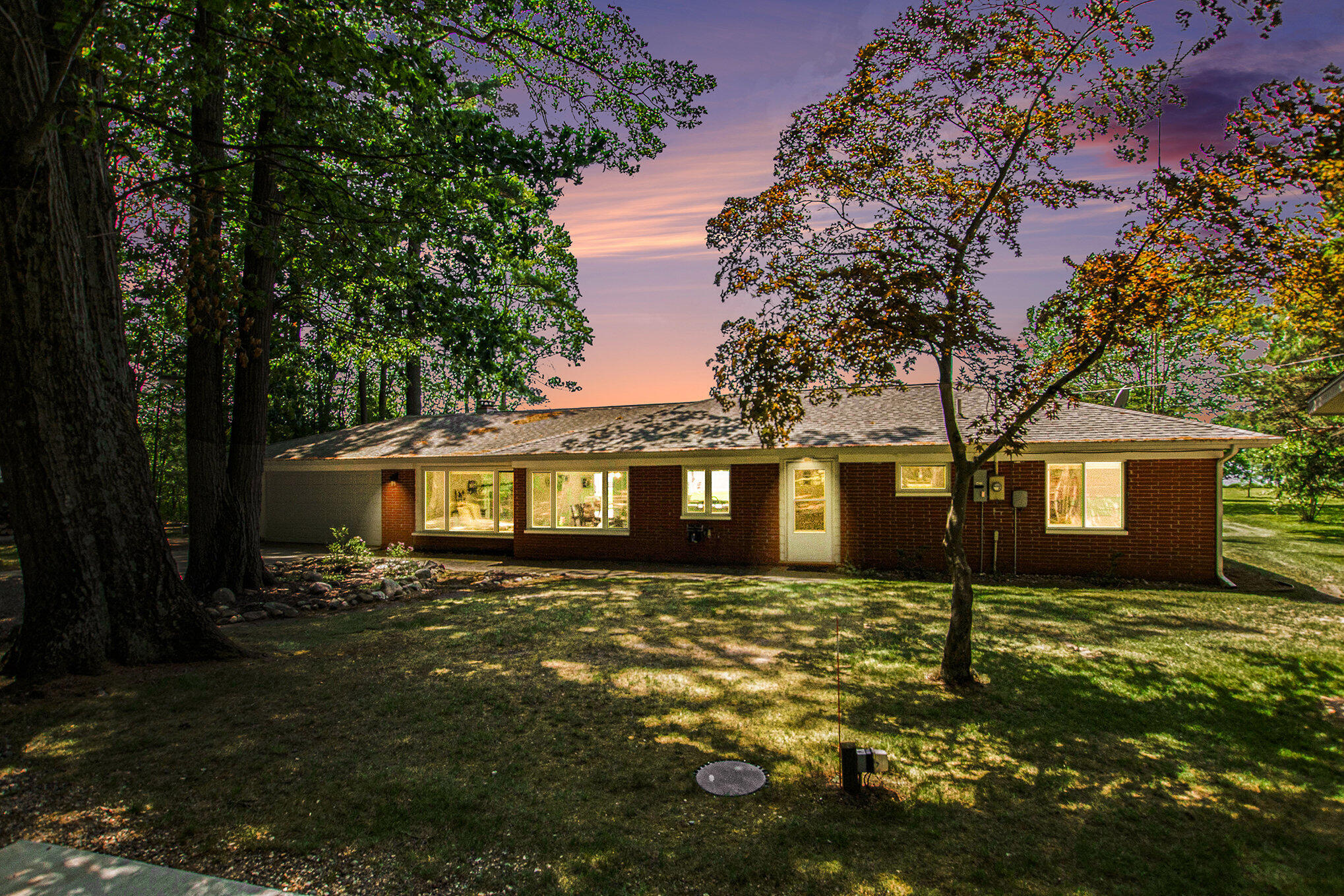 Grand Junction, Michigan, 49056, United States, 2 Bedrooms Bedrooms, ,1 BathroomBathrooms,Residential,For Sale,1876065