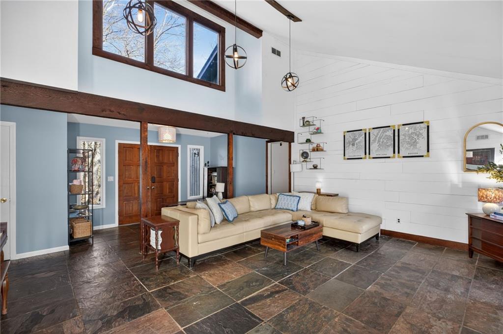 Roswell, Georgia, 30075, United States, 4 Bedrooms Bedrooms, ,4 BathroomsBathrooms,Residential,For Sale,2014792