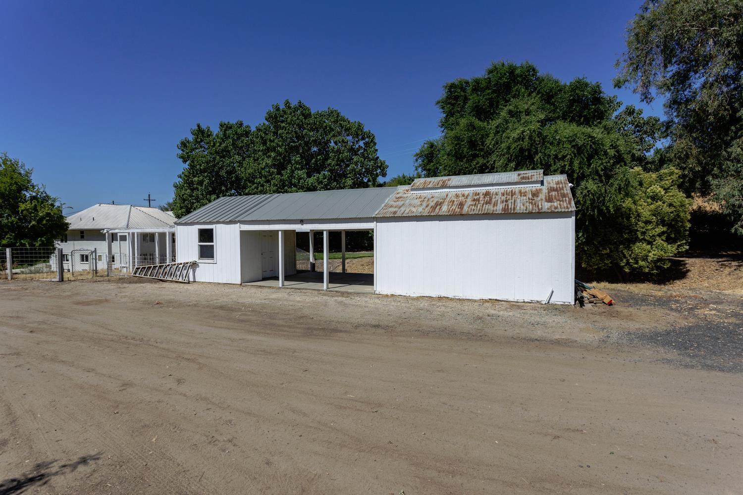 Oakdale, California, 95361, United States, 3 Bedrooms Bedrooms, ,2 BathroomsBathrooms,Residential,For Sale,1982799
