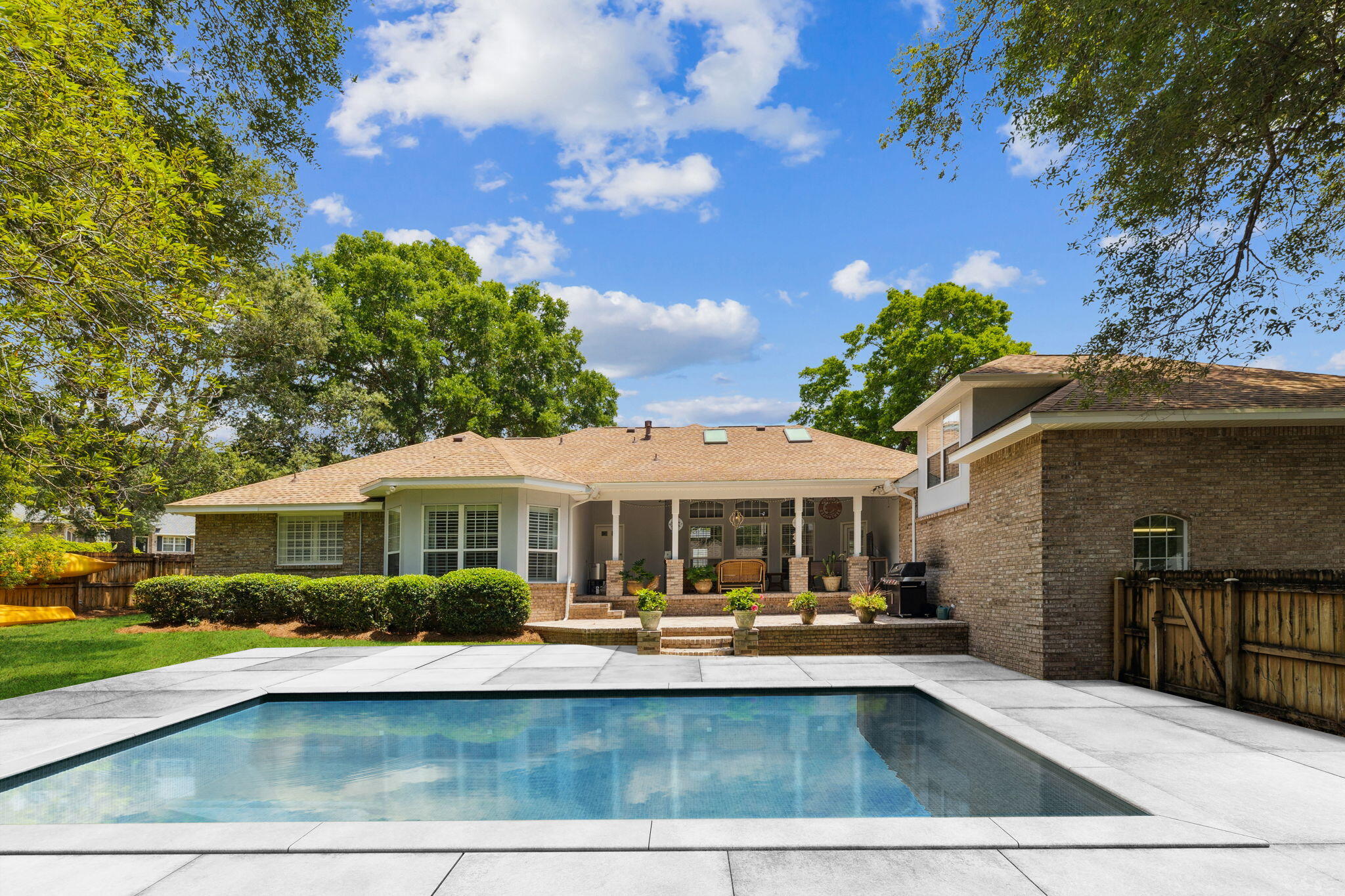 Niceville, Florida, 32578, United States, 4 Bedrooms Bedrooms, ,4 BathroomsBathrooms,Residential,For Sale,1836743