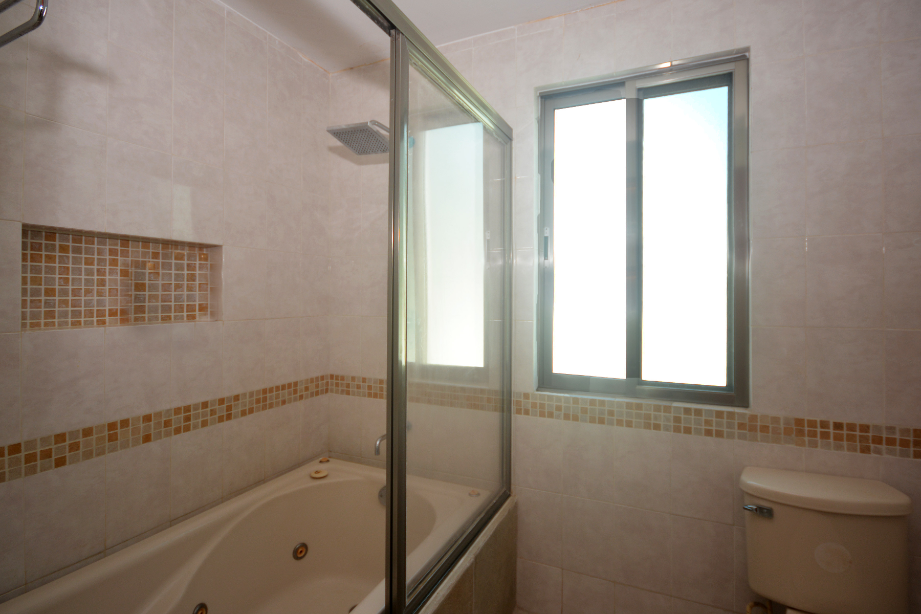  DUPLEX 6 BEDROOM HOME NEAR THE BEACH - 物件實景