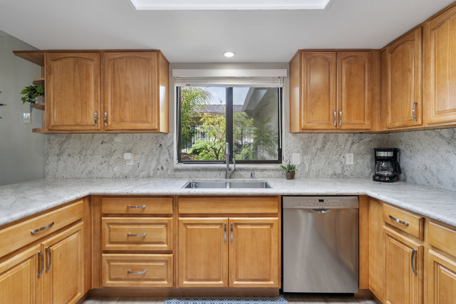 Hollister, California, 95023, United States, 3 Bedrooms Bedrooms, ,2 BathroomsBathrooms,Residential,For Sale,1882231