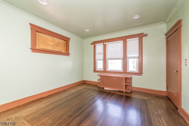 Prospect Park Boro, New Jersey, 07508-1904, United States, 5 Bedrooms Bedrooms, ,3 BathroomsBathrooms,Residential,For Sale,1879687