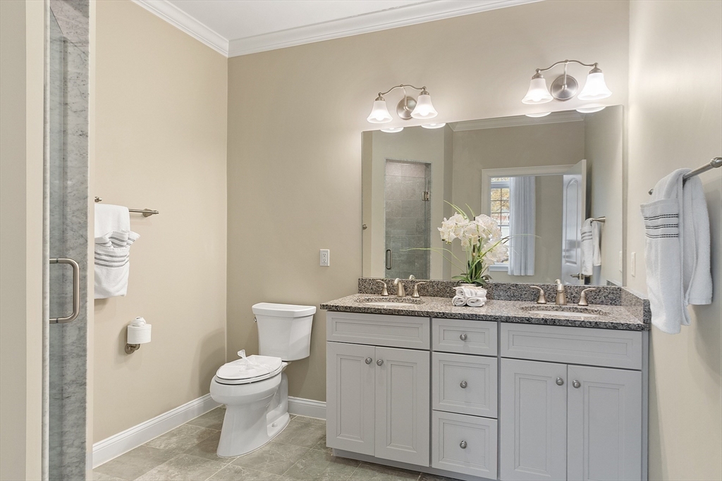 Lynnfield, Massachusetts, 01940, United States, 2 Bedrooms Bedrooms, ,3 BathroomsBathrooms,Residential,For Sale,1991893