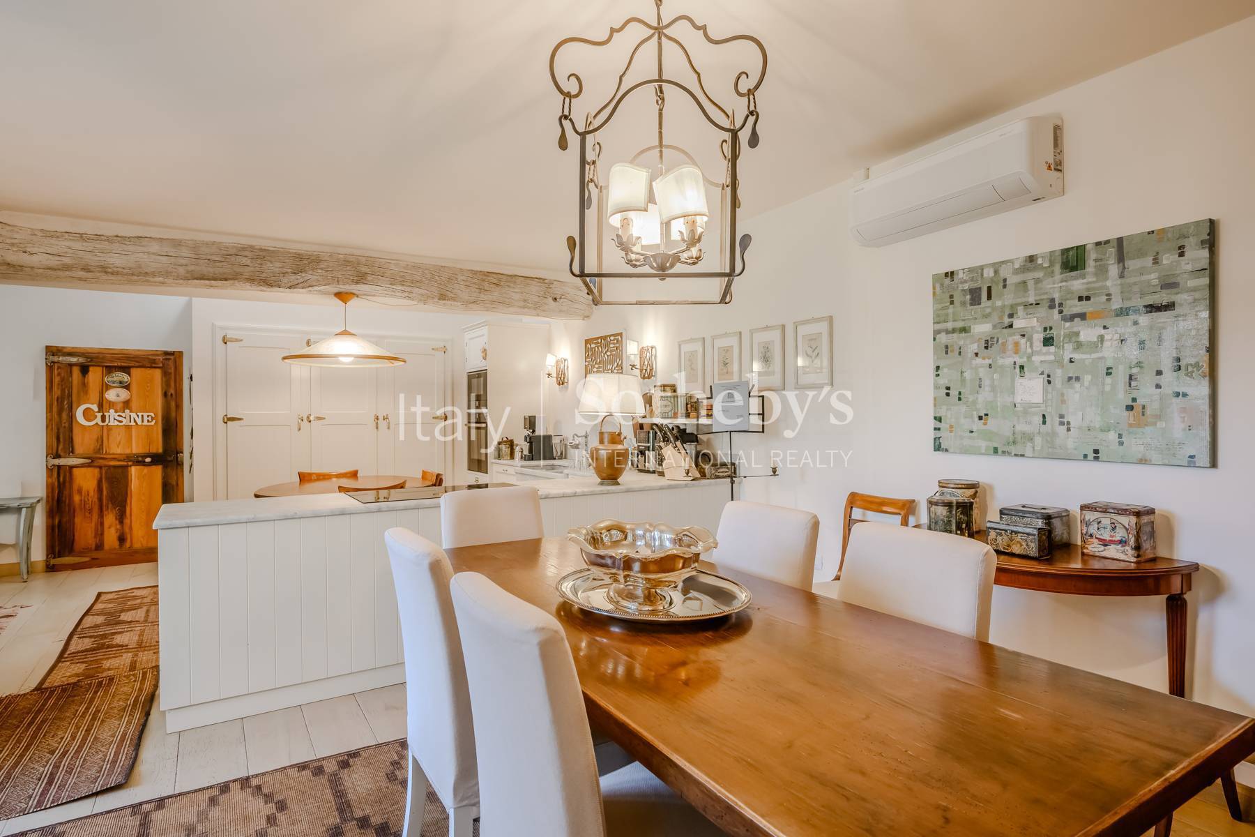  Prestigious farmhouse renovated with charm - 物件實景