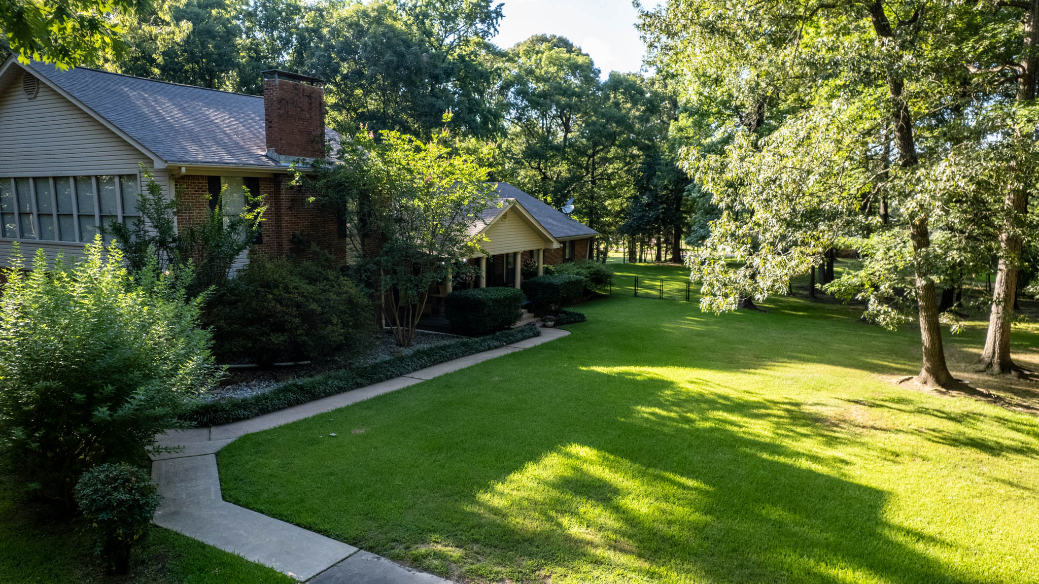 Texarkana, Texas, 75503, United States, 3 Bedrooms Bedrooms, ,4 BathroomsBathrooms,Residential,For Sale,1887104