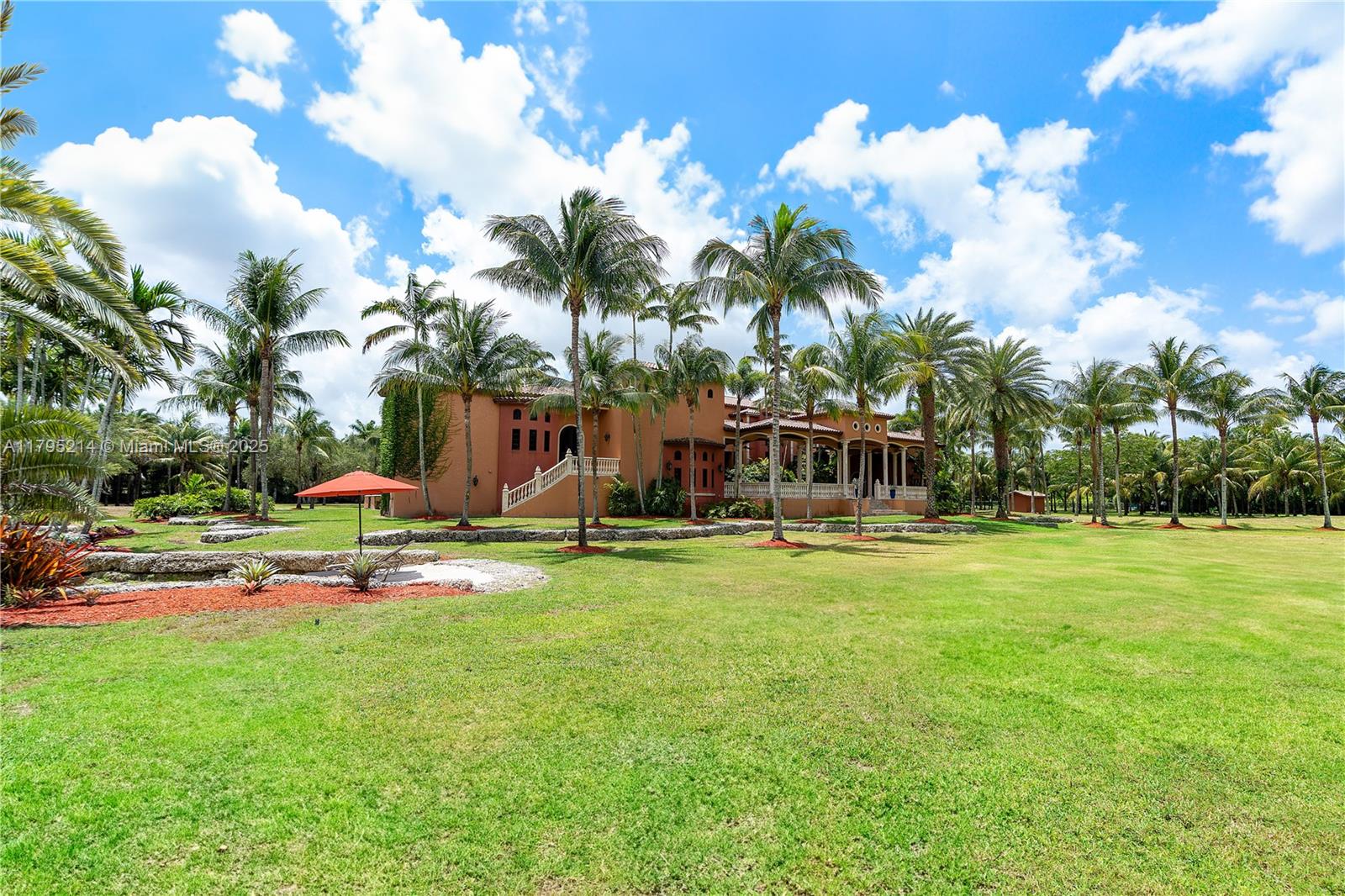Homestead, Florida, 33031, United States, 6 Bedrooms Bedrooms, ,7 BathroomsBathrooms,Residential,For Sale,1804180