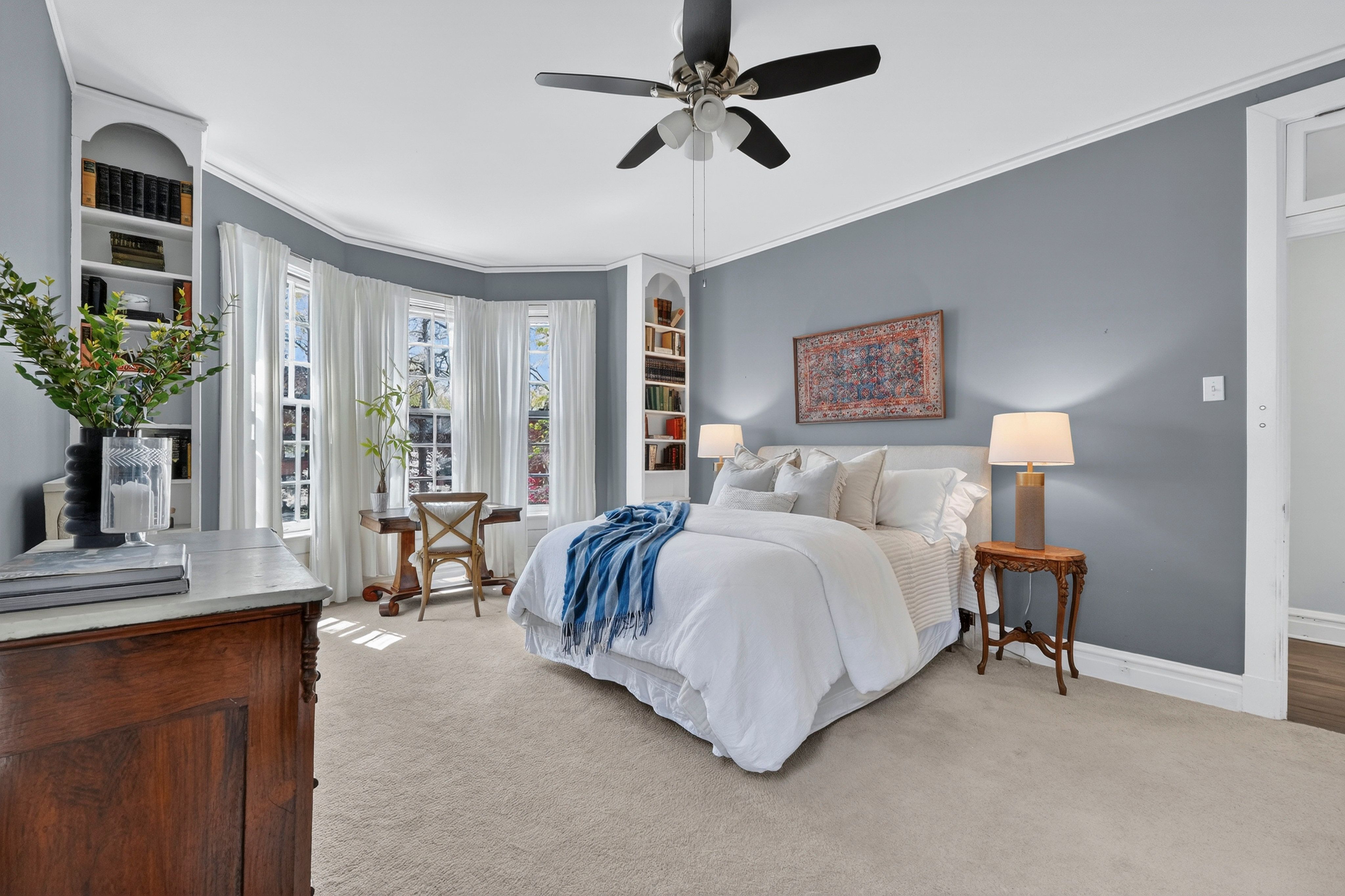  Timeless Elegance in Parkview Place