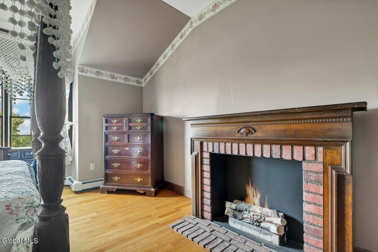Greenville, New York, 12083, United States, 3 Bedrooms Bedrooms, ,3 BathroomsBathrooms,Residential,For Sale,1908320