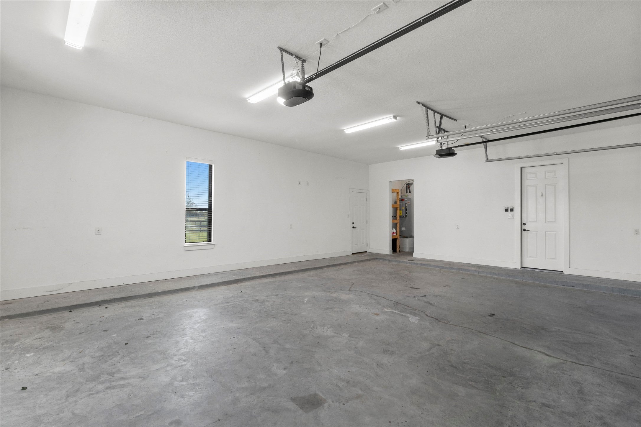 Angleton, Texas, 77515, United States, 4 Bedrooms Bedrooms, ,4 BathroomsBathrooms,Residential,For Sale,1992387