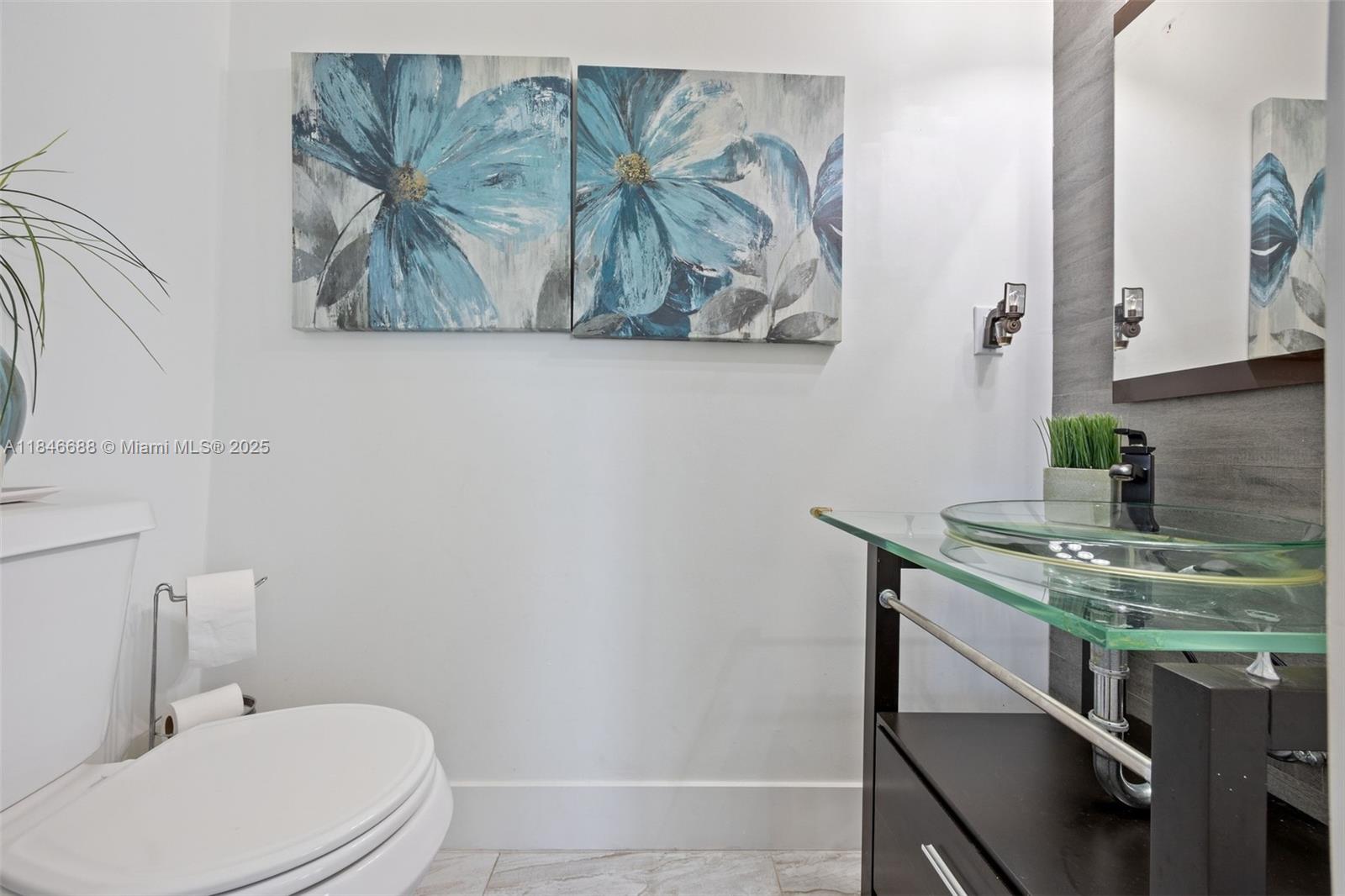 West Park, Florida, 33023, United States, 5 Bedrooms Bedrooms, ,4 BathroomsBathrooms,Residential,For Sale,1907541