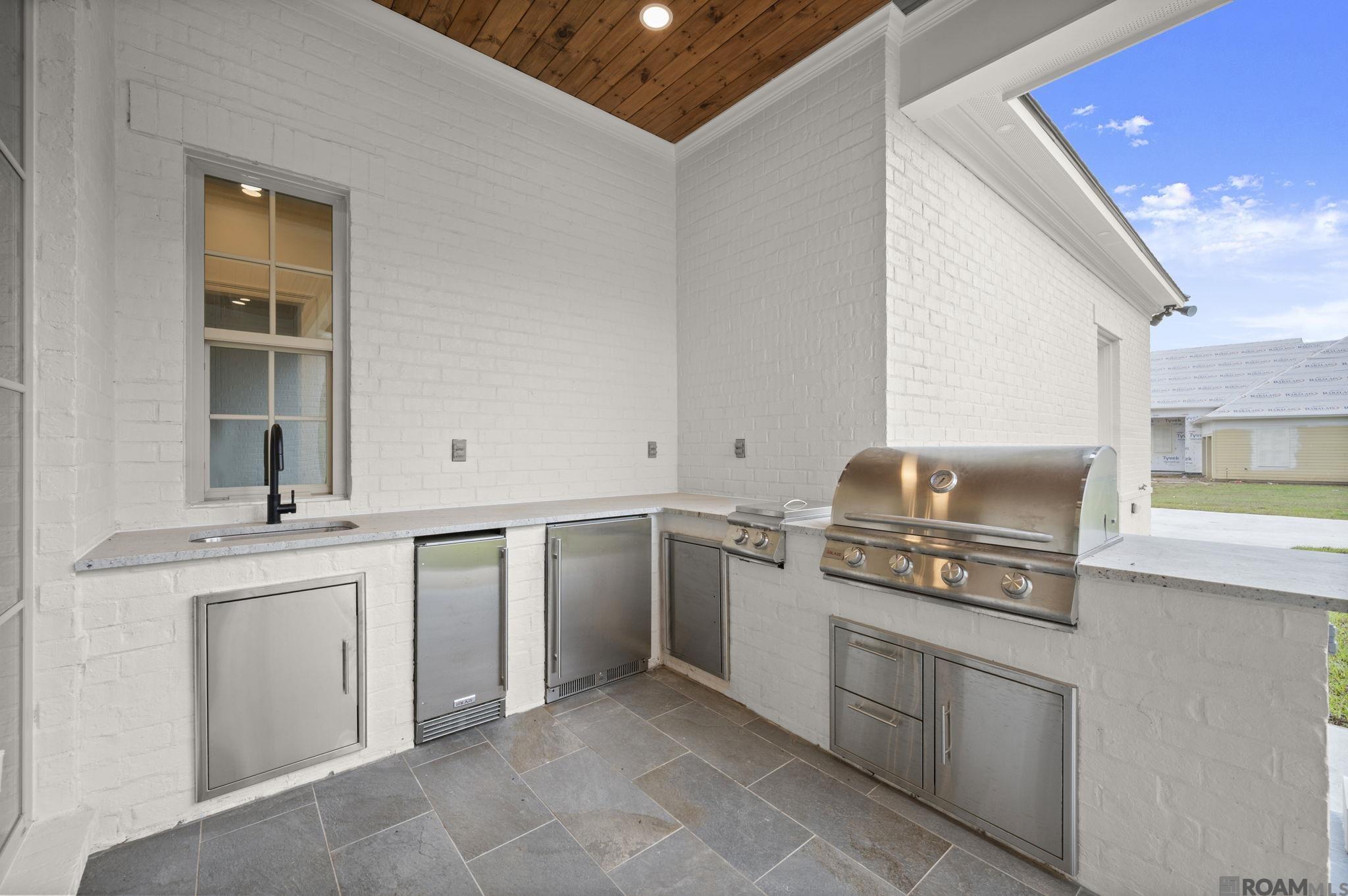 Baton Rouge, Louisiana, 70817, United States, 4 Bedrooms Bedrooms, ,3 BathroomsBathrooms,Residential,For Sale,2032762