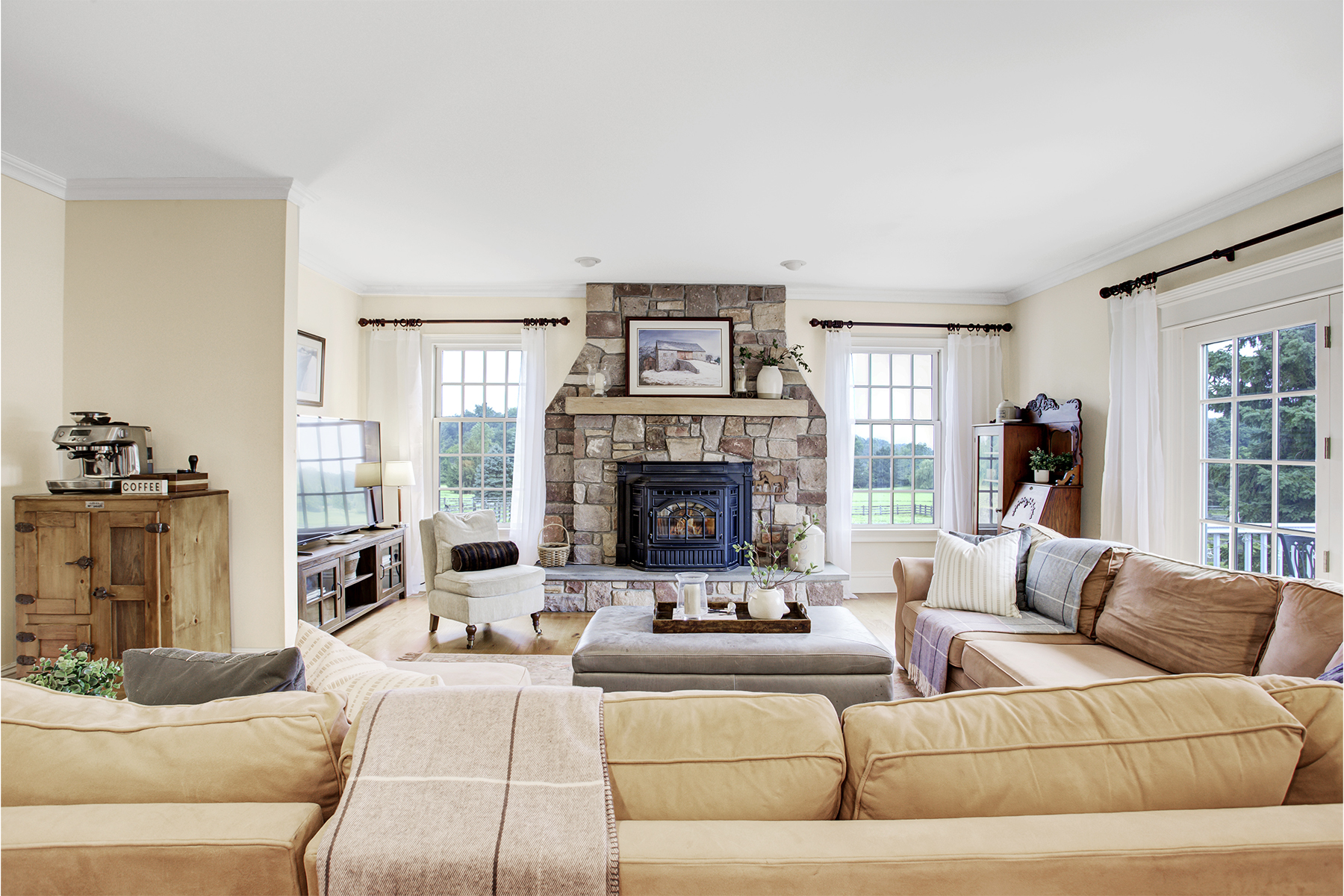  One of a Kind Well Appointed Custom Built Equestrian Property - 物件實景