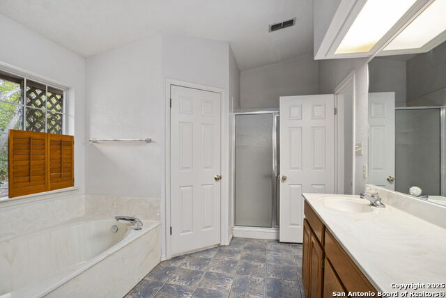 Boerne, Texas, 78015, United States, 4 Bedrooms Bedrooms, ,3 BathroomsBathrooms,Residential,For Sale,1972821