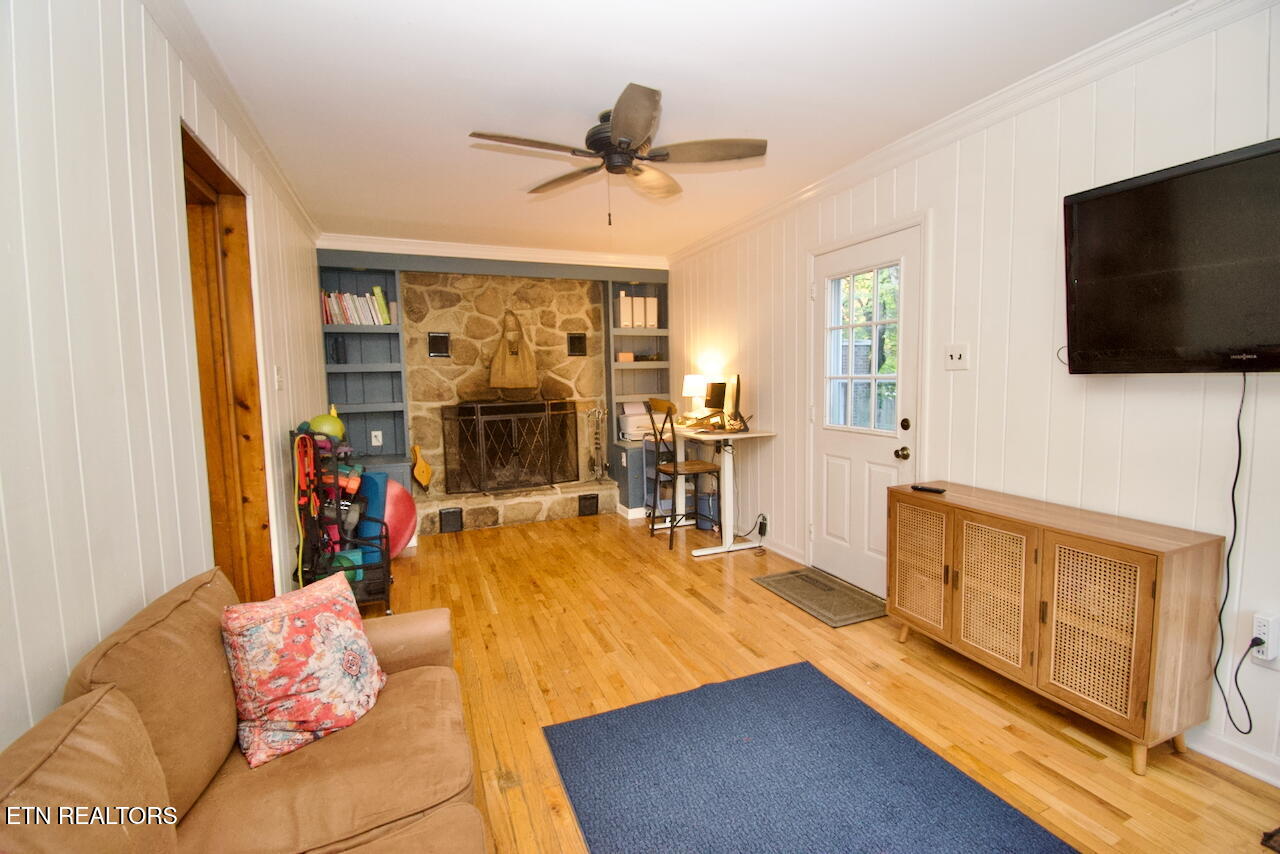 Maryville, Tennessee, 37803, United States, 4 Bedrooms Bedrooms, ,3 BathroomsBathrooms,Residential,For Sale,1989272