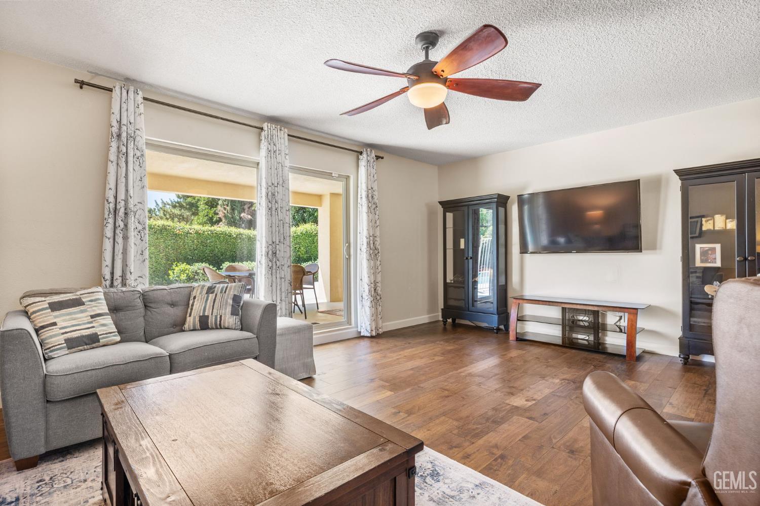 Bakersfield, California, 93309, United States, 3 Bedrooms Bedrooms, ,3 BathroomsBathrooms,Residential,For Sale,1882535