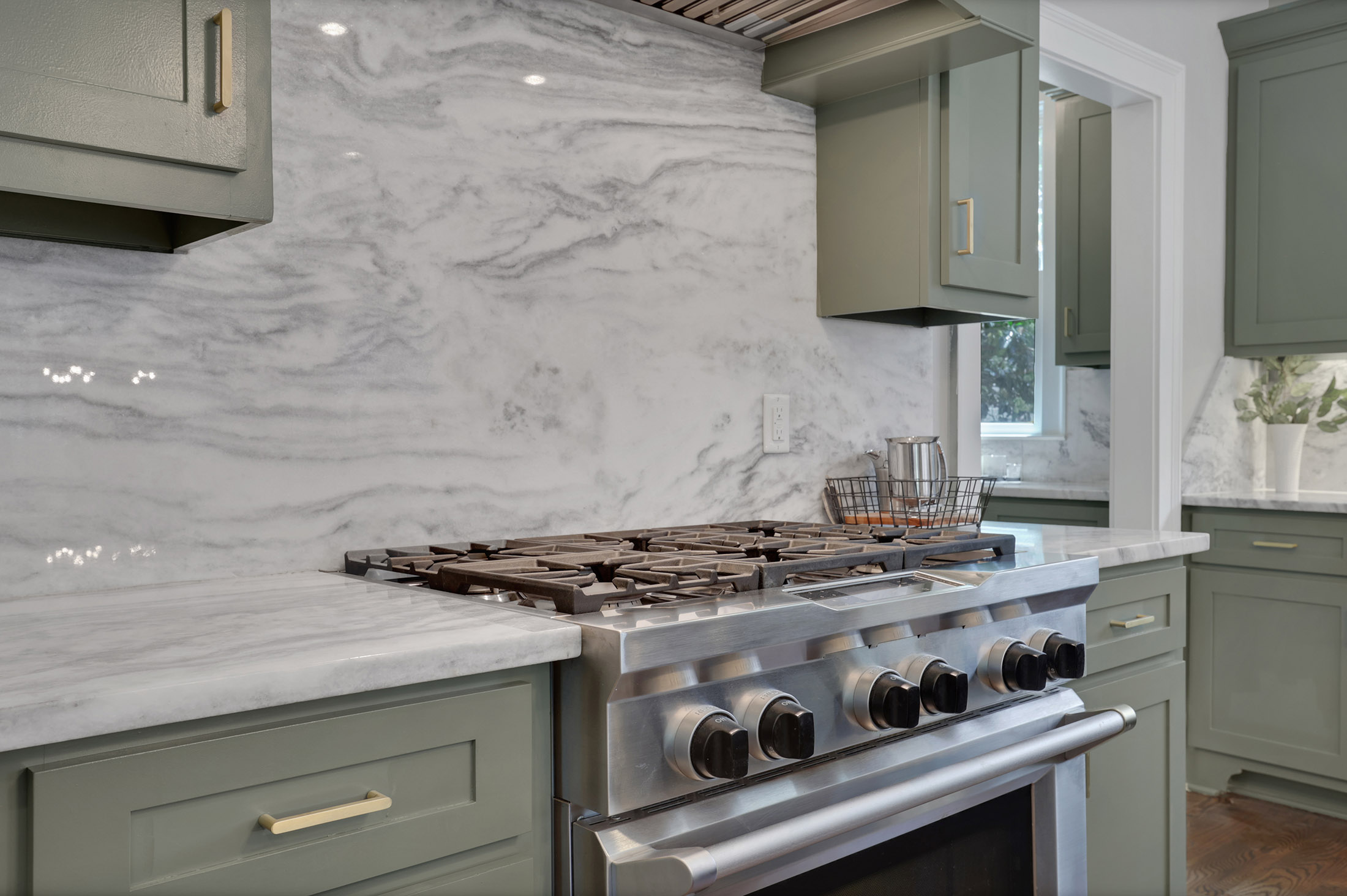  Sophisticated Brick Residence in Coveted Brookhaven Location - 物件實景