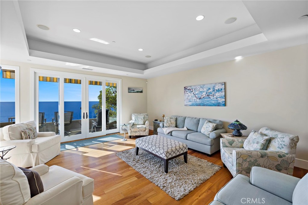 Laguna Beach, California, 92651, United States, 4 Bedrooms Bedrooms, ,5 BathroomsBathrooms,Residential,For Sale,2000559