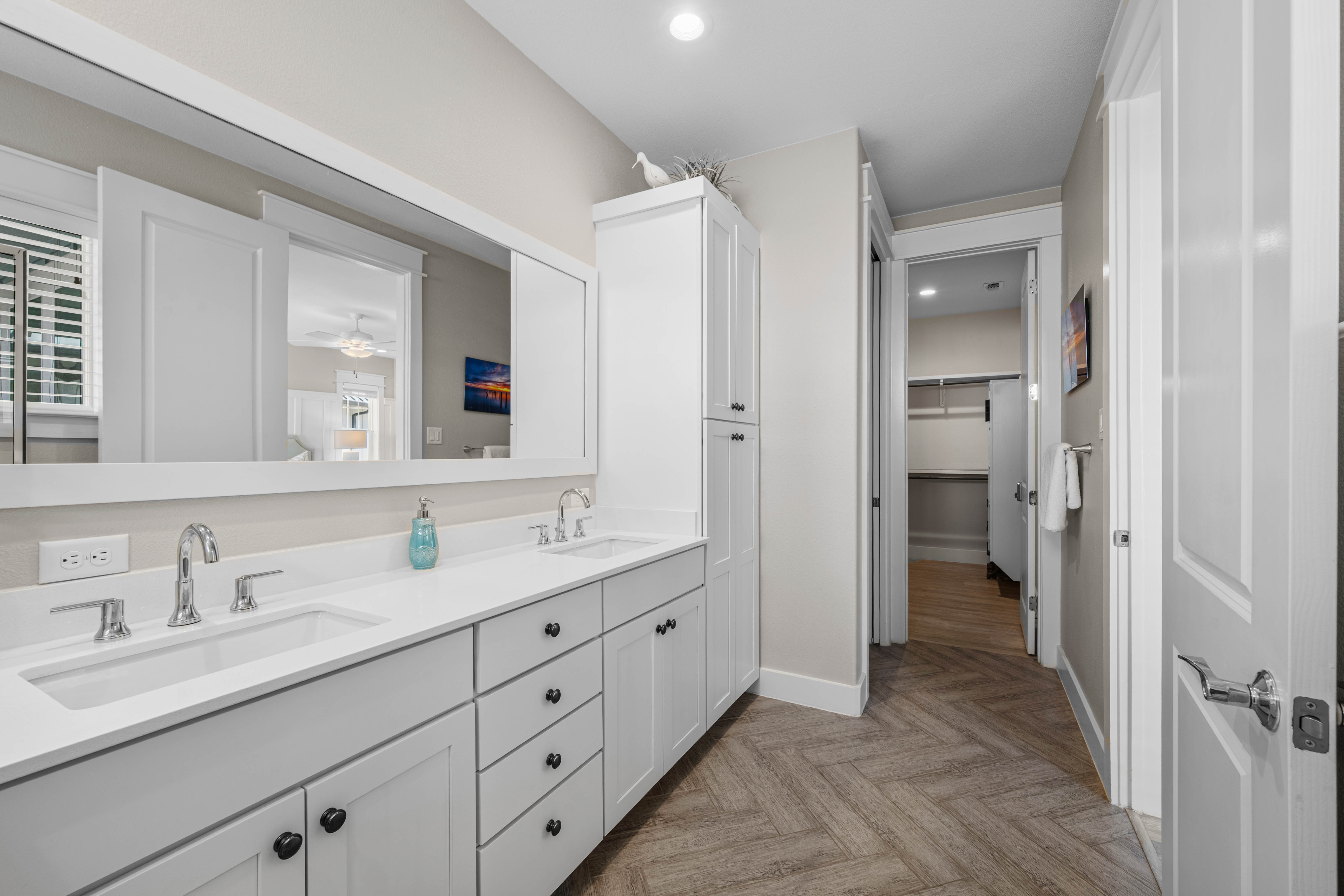  Relaxing 4BR Waterfront Condo - 物件實景