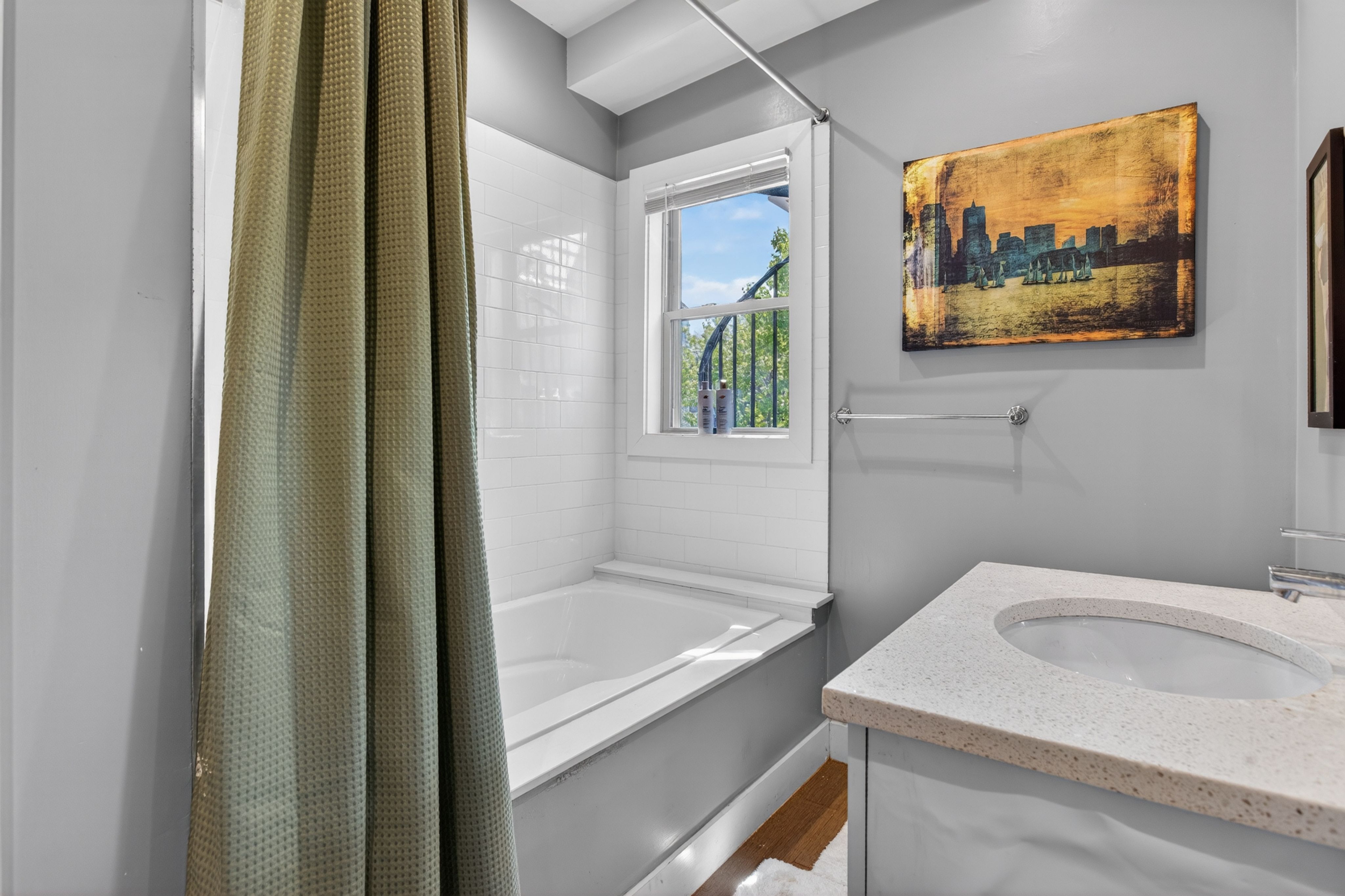  349 Silver Street, Unit 3, Boston, MA, 02127 - 物件實景