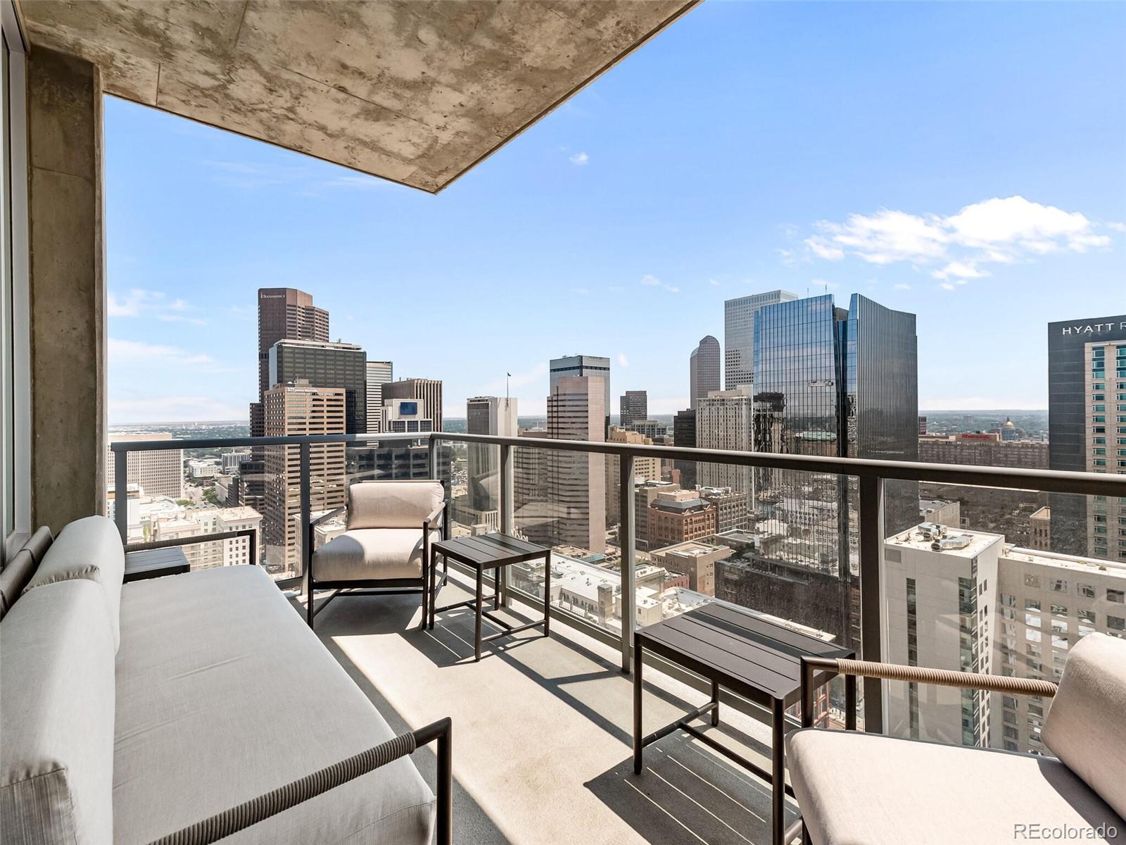 Denver, Colorado, 80202, United States, 2 Bedrooms Bedrooms, ,3 BathroomsBathrooms,Residential,For Sale,1989378