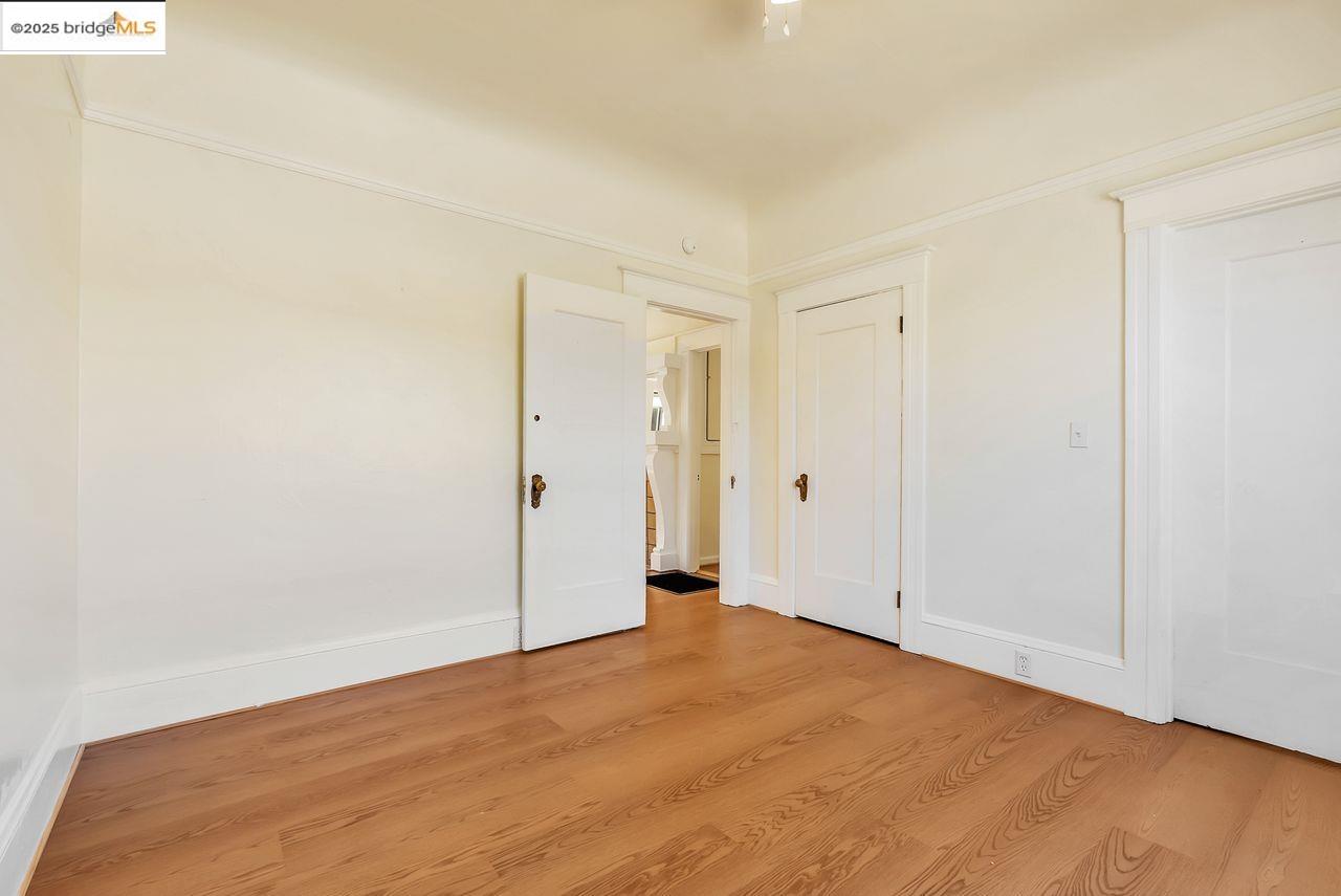Oakland, California, 94608, United States, 6 Bedrooms Bedrooms, ,3 BathroomsBathrooms,Residential,For Sale,1939780