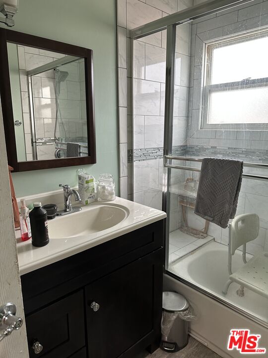 Los Angeles, California, 90047, United States, 2 Bedrooms Bedrooms, ,1 BathroomBathrooms,Residential,For Sale,1933535