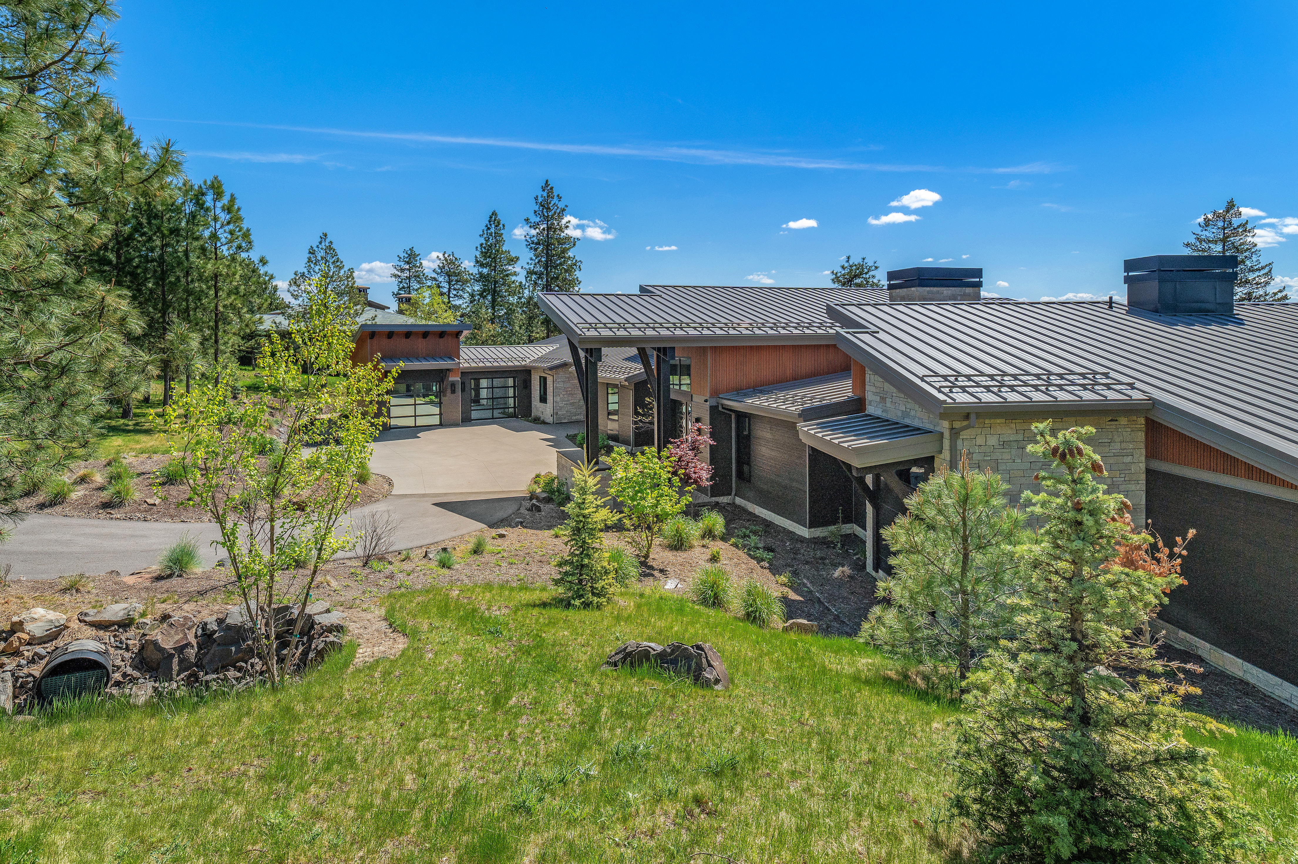 Coeur D'alene, Idaho, 83814, United States, 3 Bedrooms Bedrooms, ,2 BathroomsBathrooms,Residential,For Sale,1926176