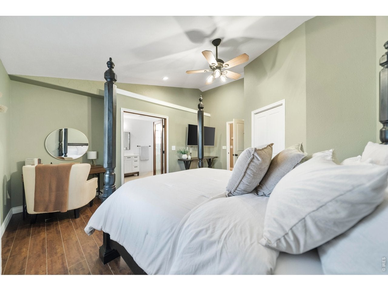 Hillrose, Colorado, 80733, United States, 6 Bedrooms Bedrooms, ,2 BathroomsBathrooms,Residential,For Sale,2043653